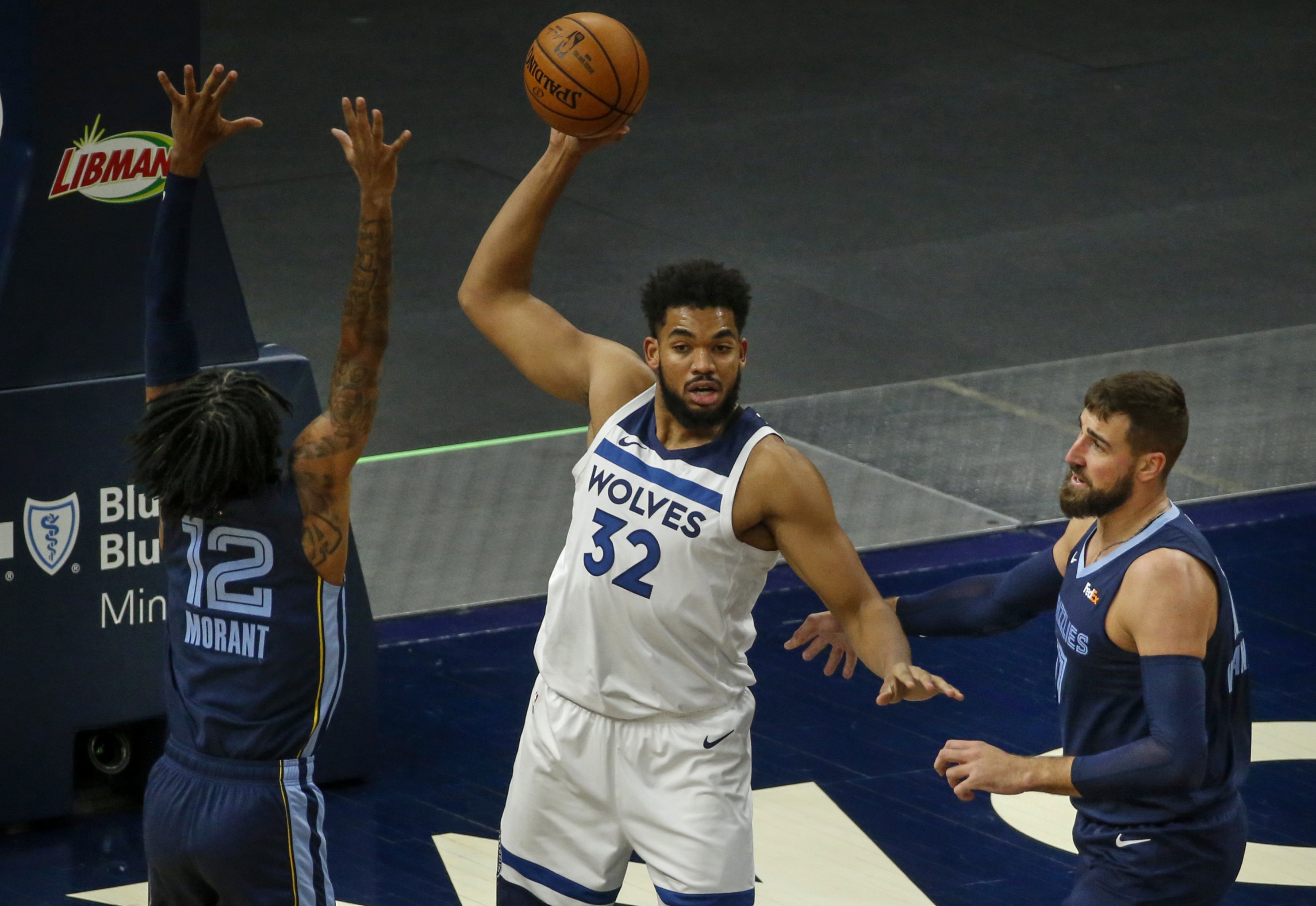 Timberwolves at Cavaliers: Wolves look to upset chaotic Cavs - Page 4