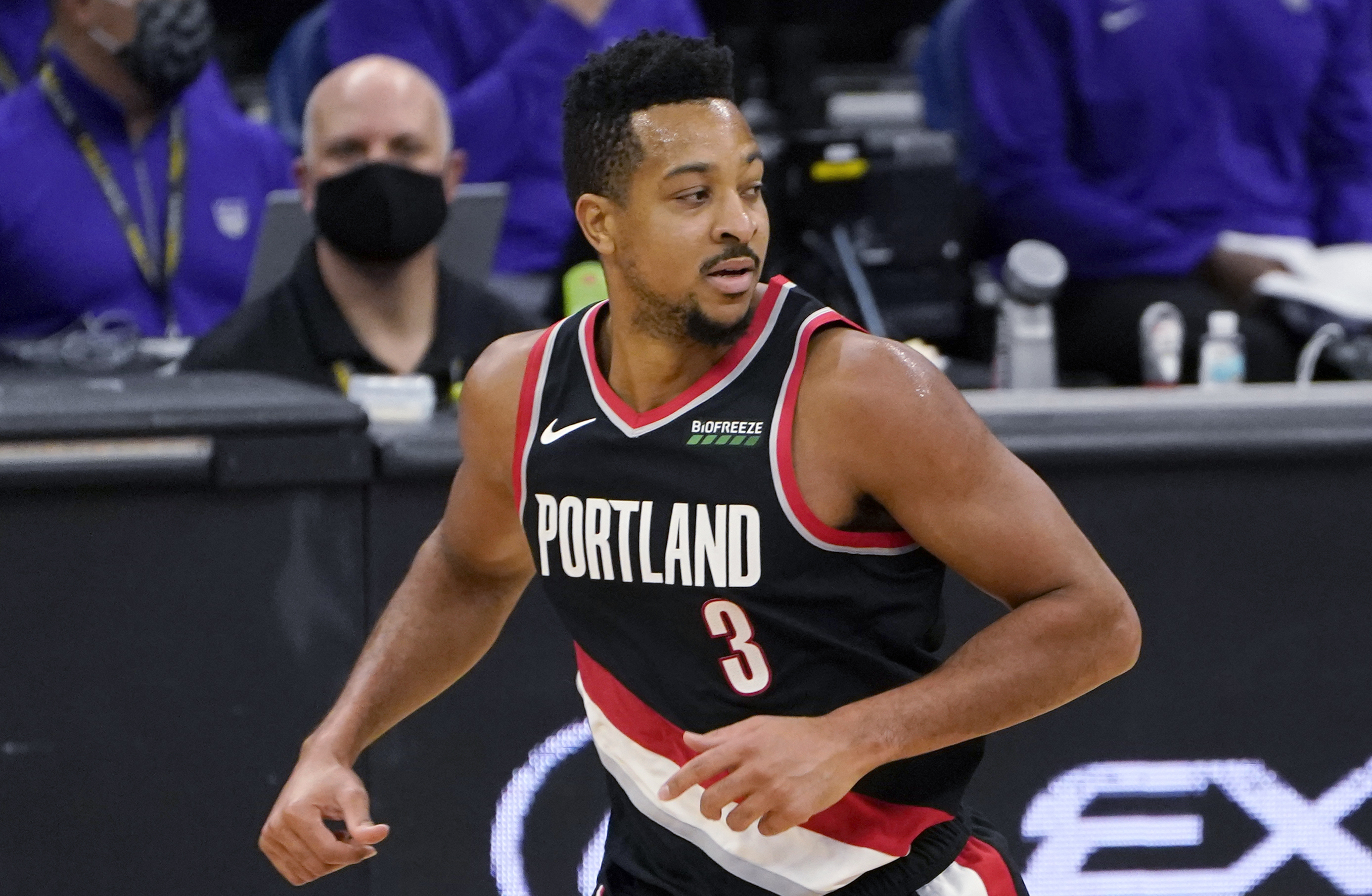 Portland Trail Blazers beat Dallas Mavericks in NBA bubble, climb