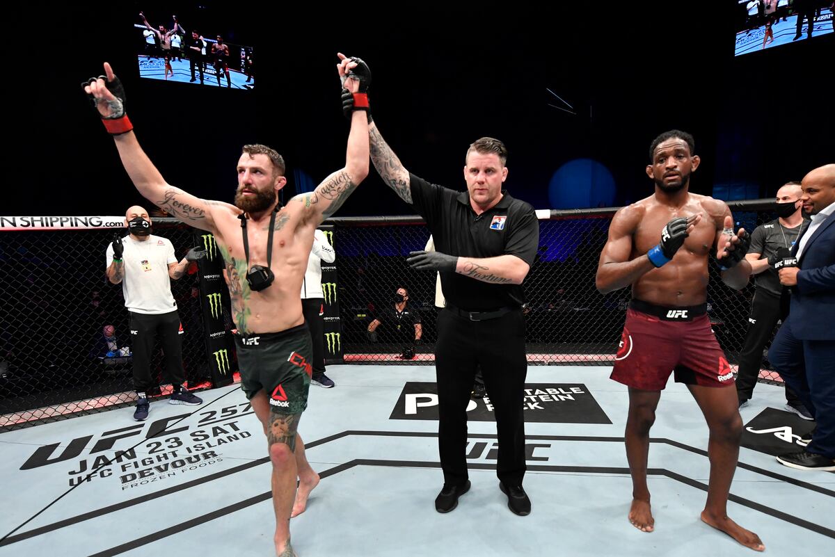 the-real-winners-and-losers-from-ufc-on-fight-island-8-news-scores