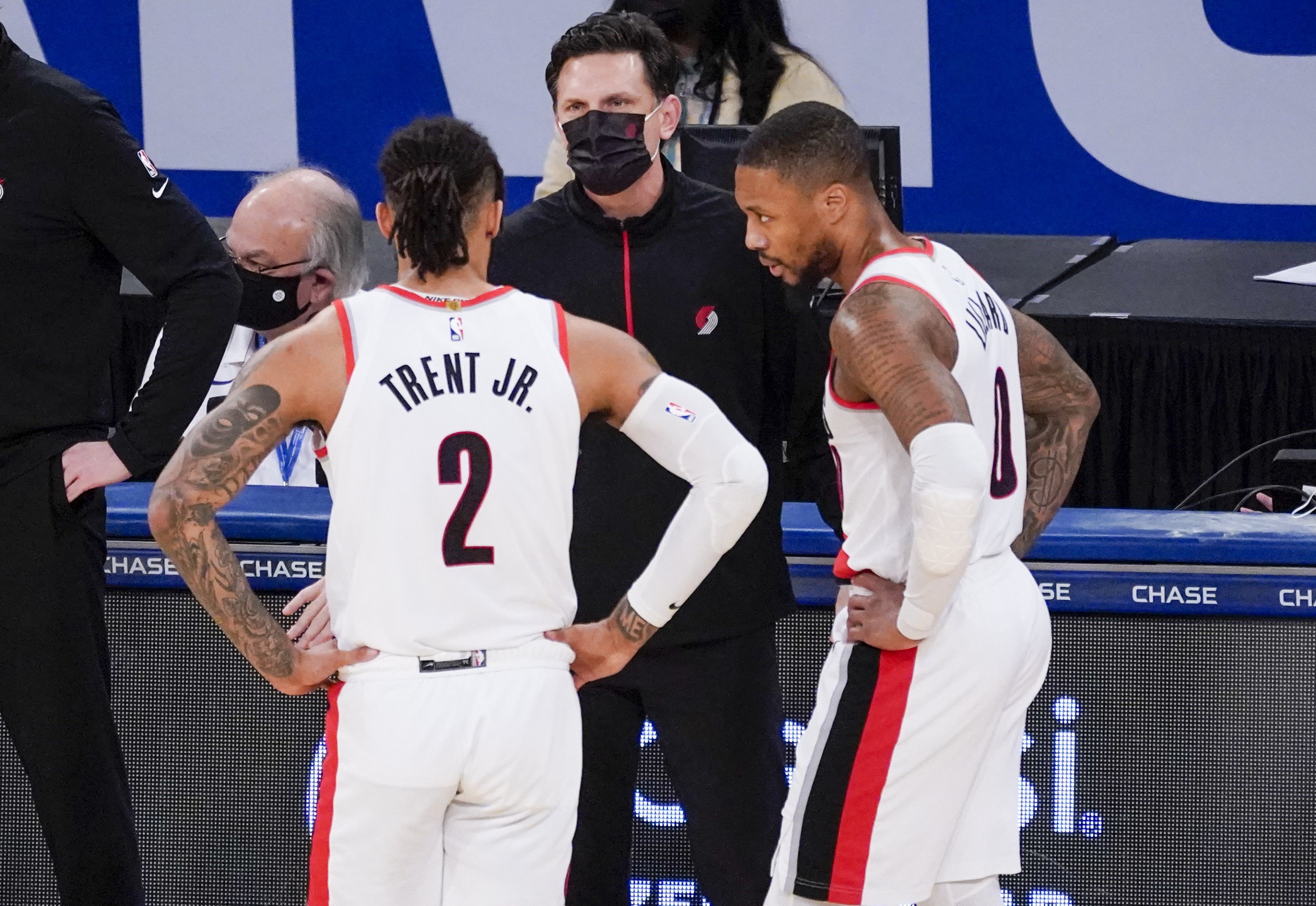 Spurs' Dejounte Murray points to Pelicans' 'monster' Jonas Valanciunas as  big concern