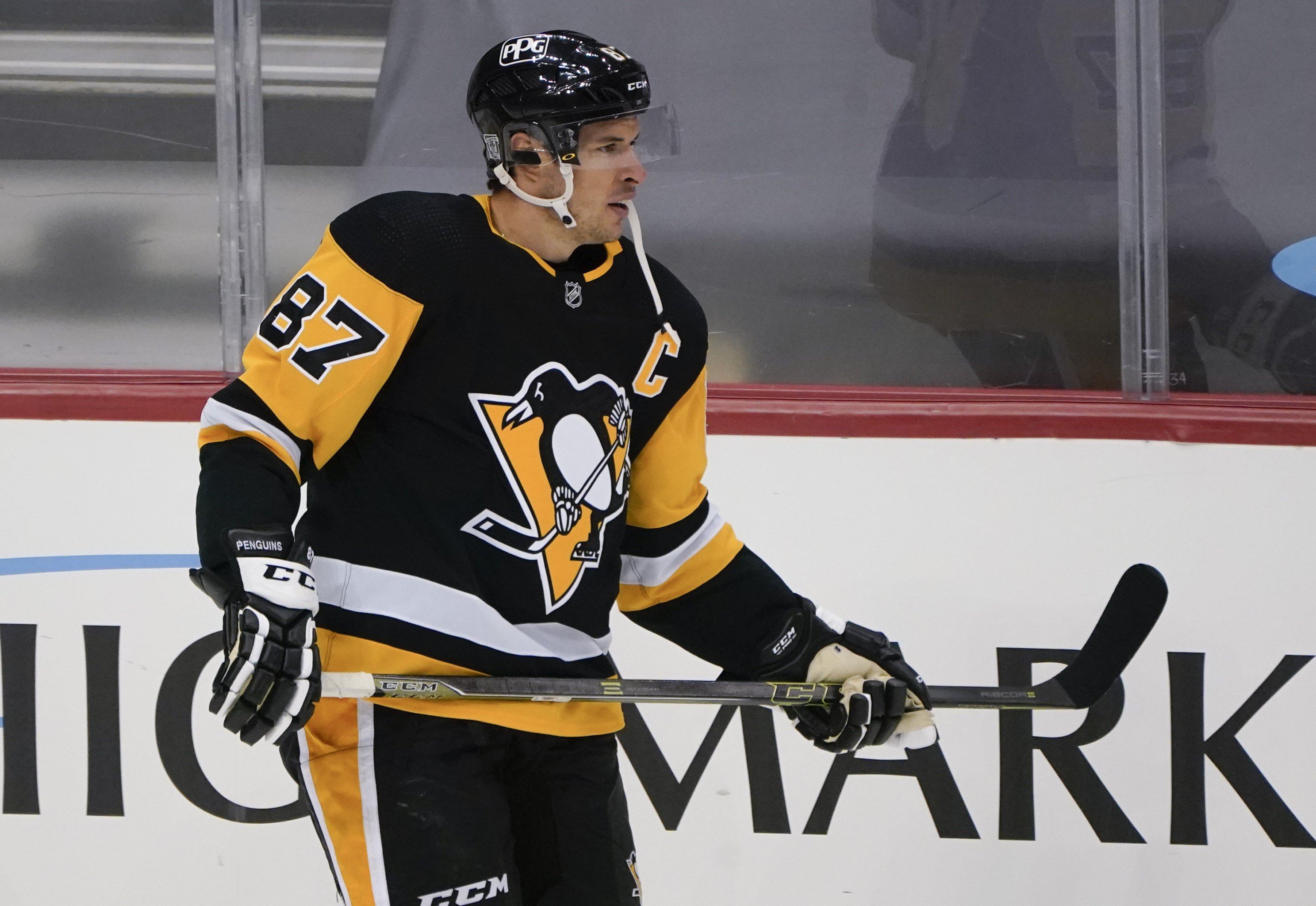 Sidney Crosby will suit up for Team Canada at world hockey