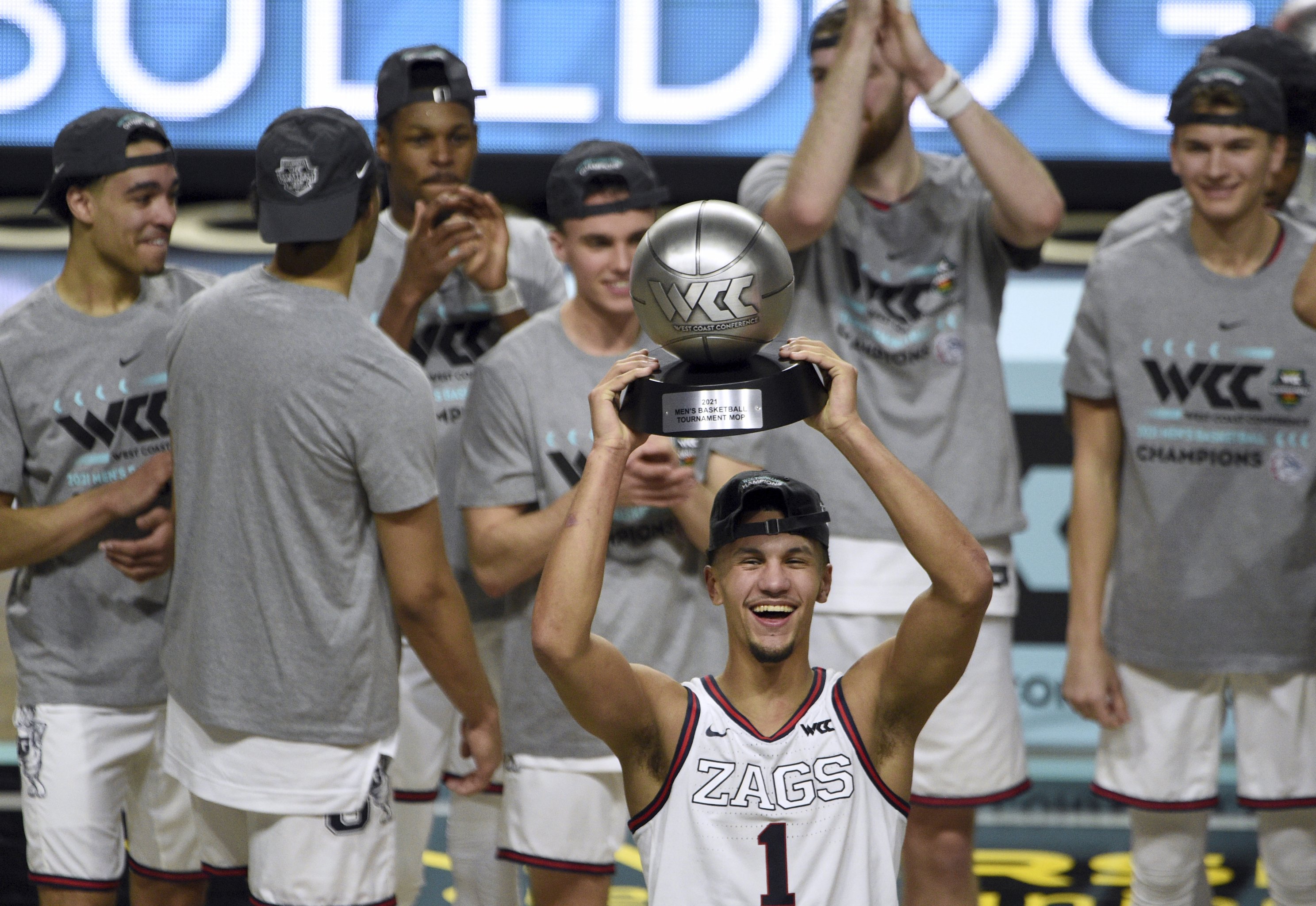 Bleacher Report: Top 50 prospects entering NCAA Tournament's second weekend