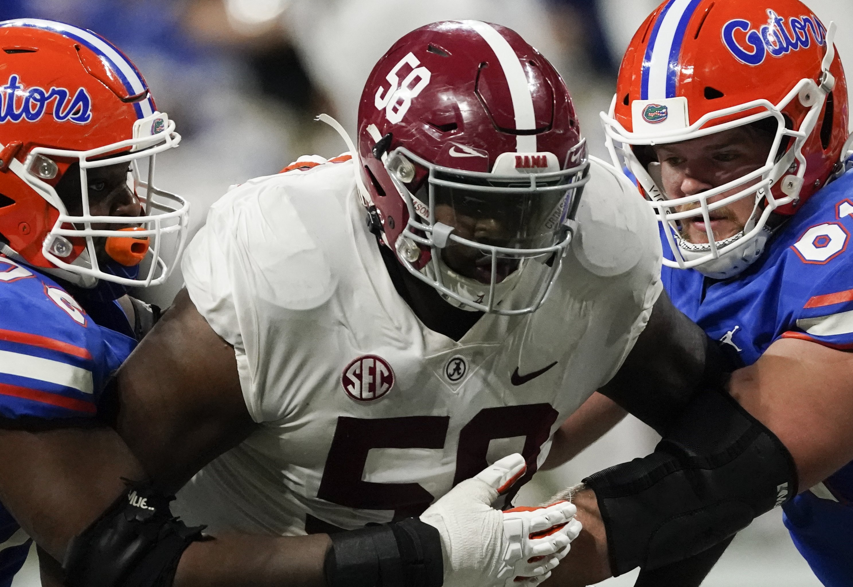 Raiders add Alabama DT Christian Barmore in final PFF mock draft