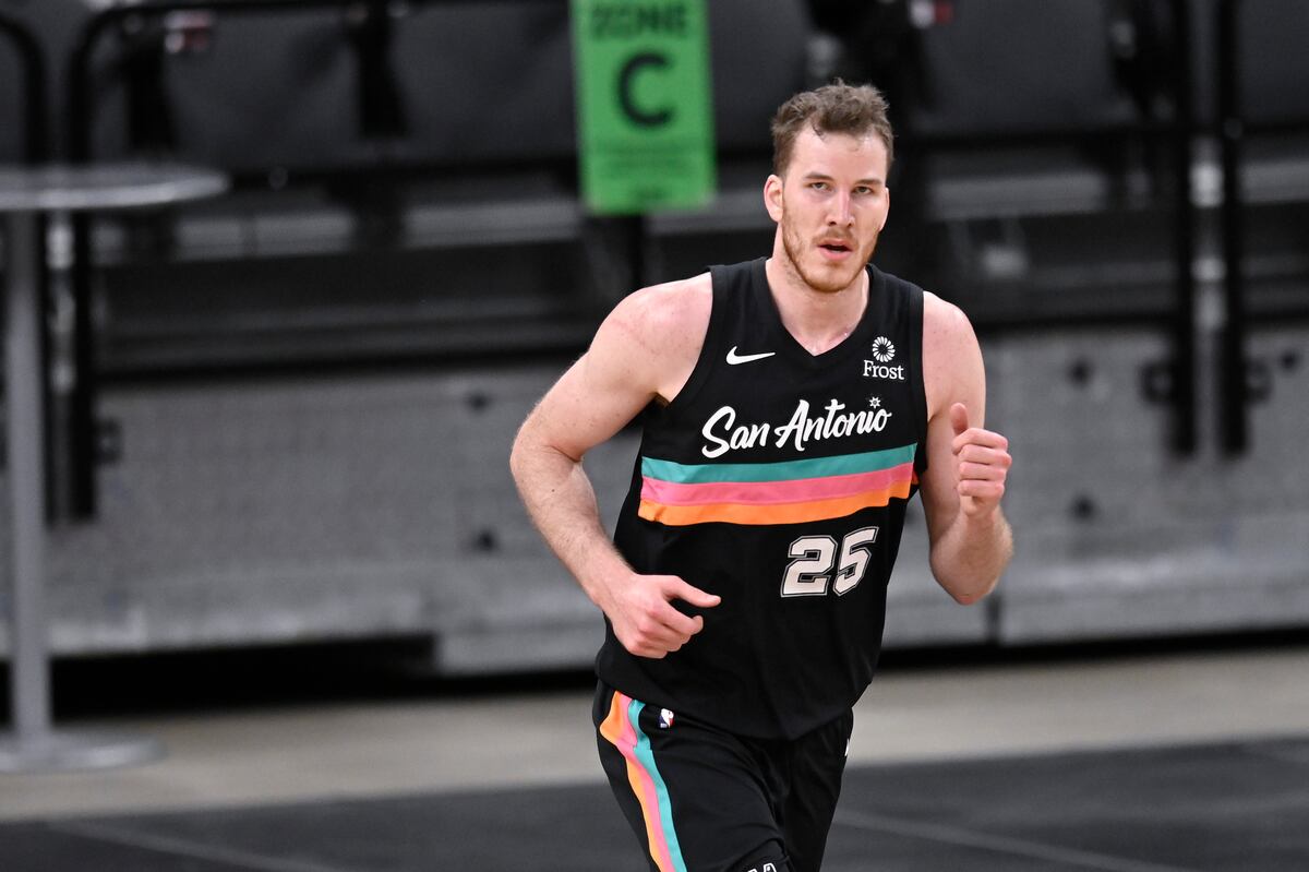 Fantasy Basketball 2021: Waiver-Wire Advice for Injured Players After Mar. 10