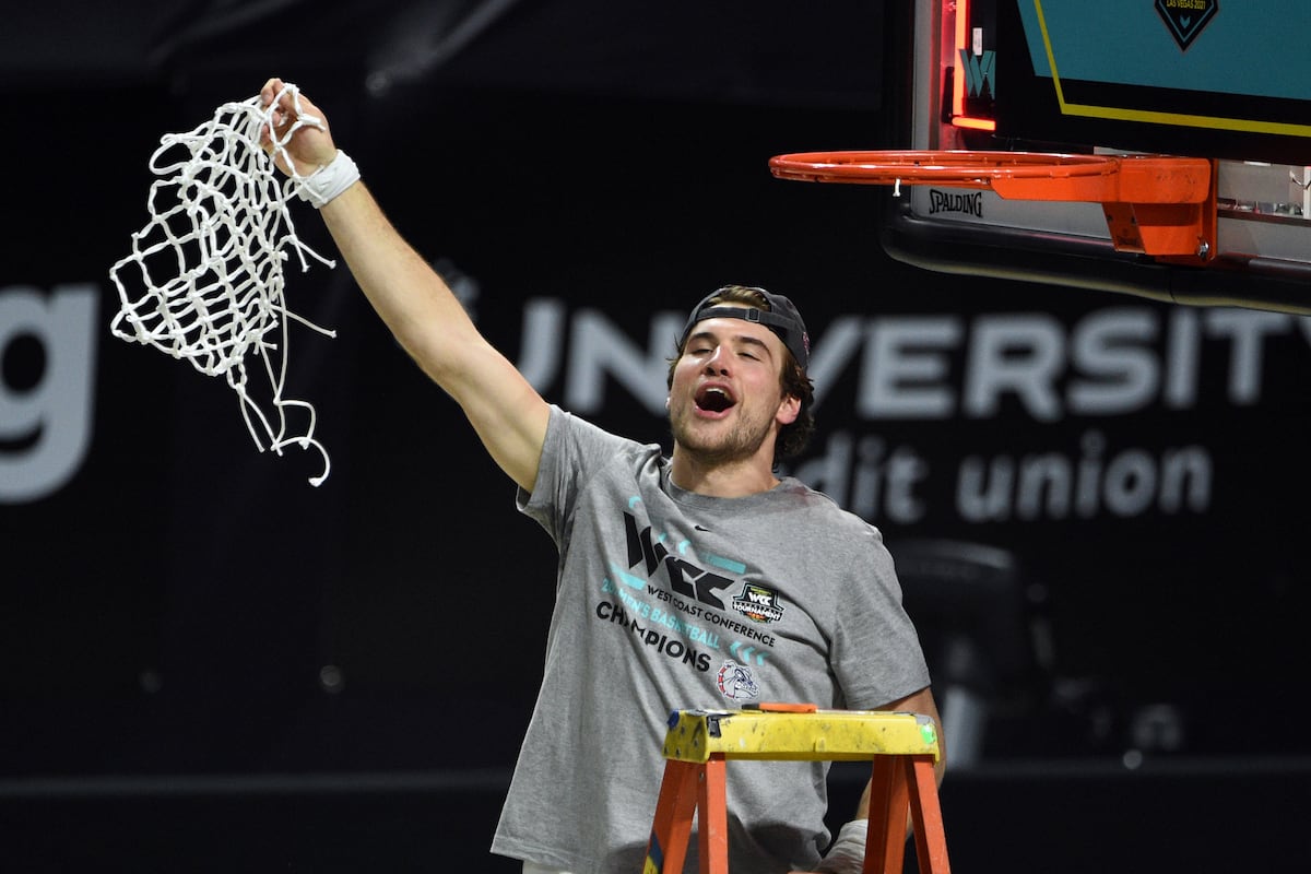 NCAA Tournament Bracket 2021: Early Championship Odds, Predictions for