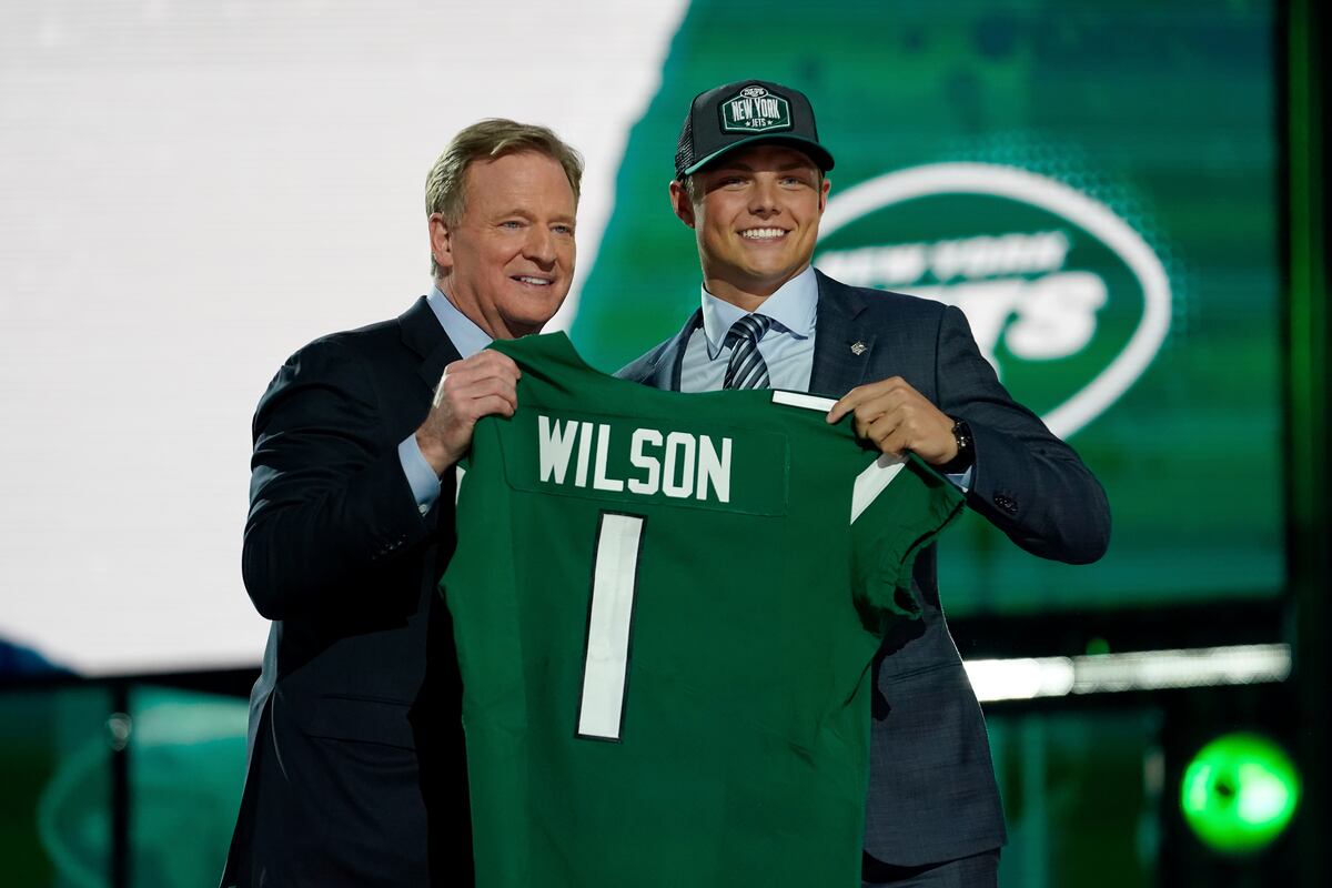 NFL Teams That Improved the Most Through the 2021 NFL ...