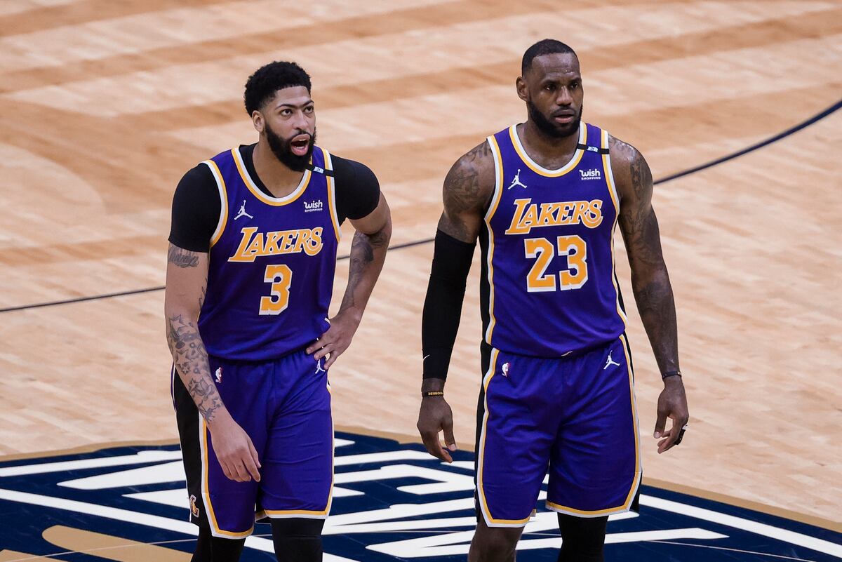 Lakers� Keys to Avoiding Elimination vs. Suns in Game 6 of