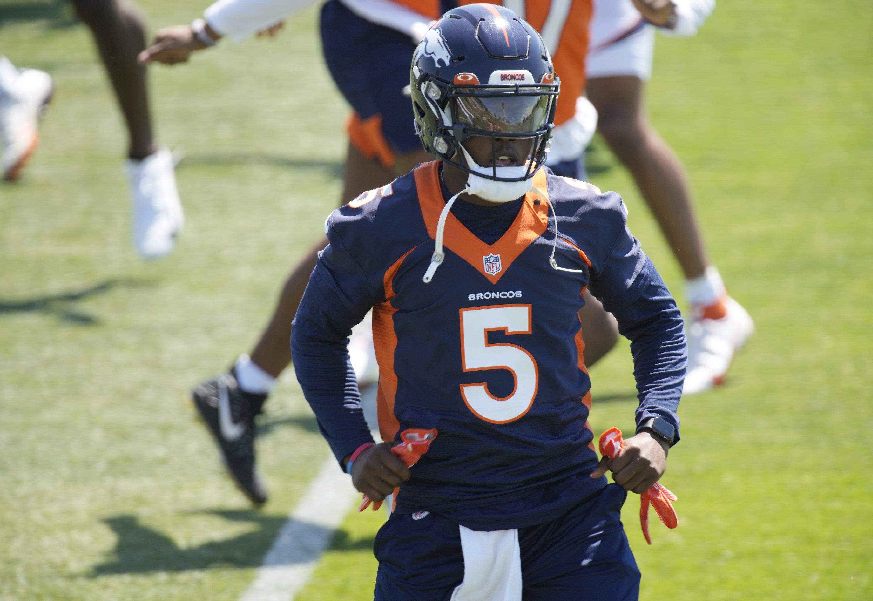 NFL.com: Arizona a 'shot in the dark' landing spot for Brandon Marshall