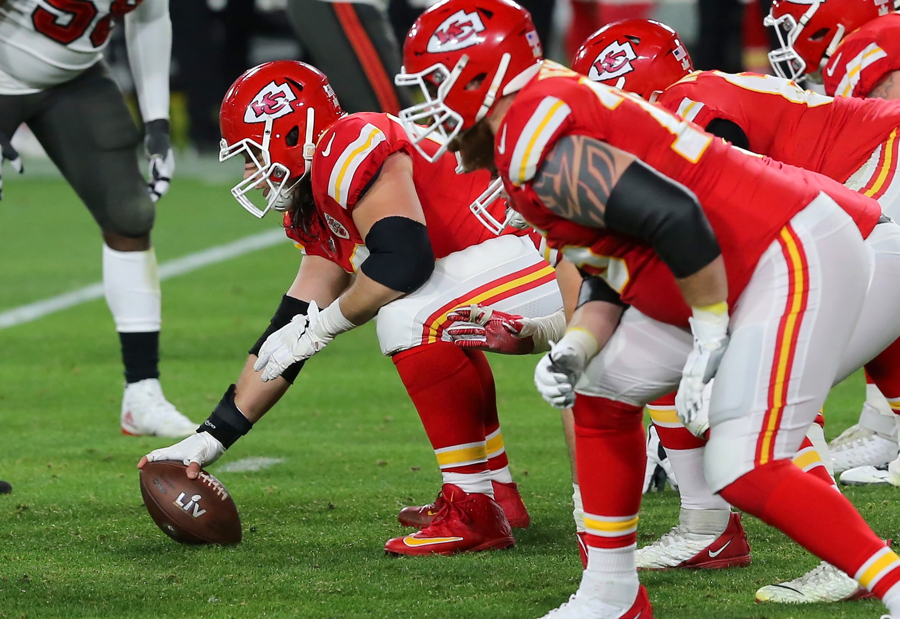 Super Bowl 2020 uniforms: Chiefs' decision could play key role in  unprecedented red vs. red game 