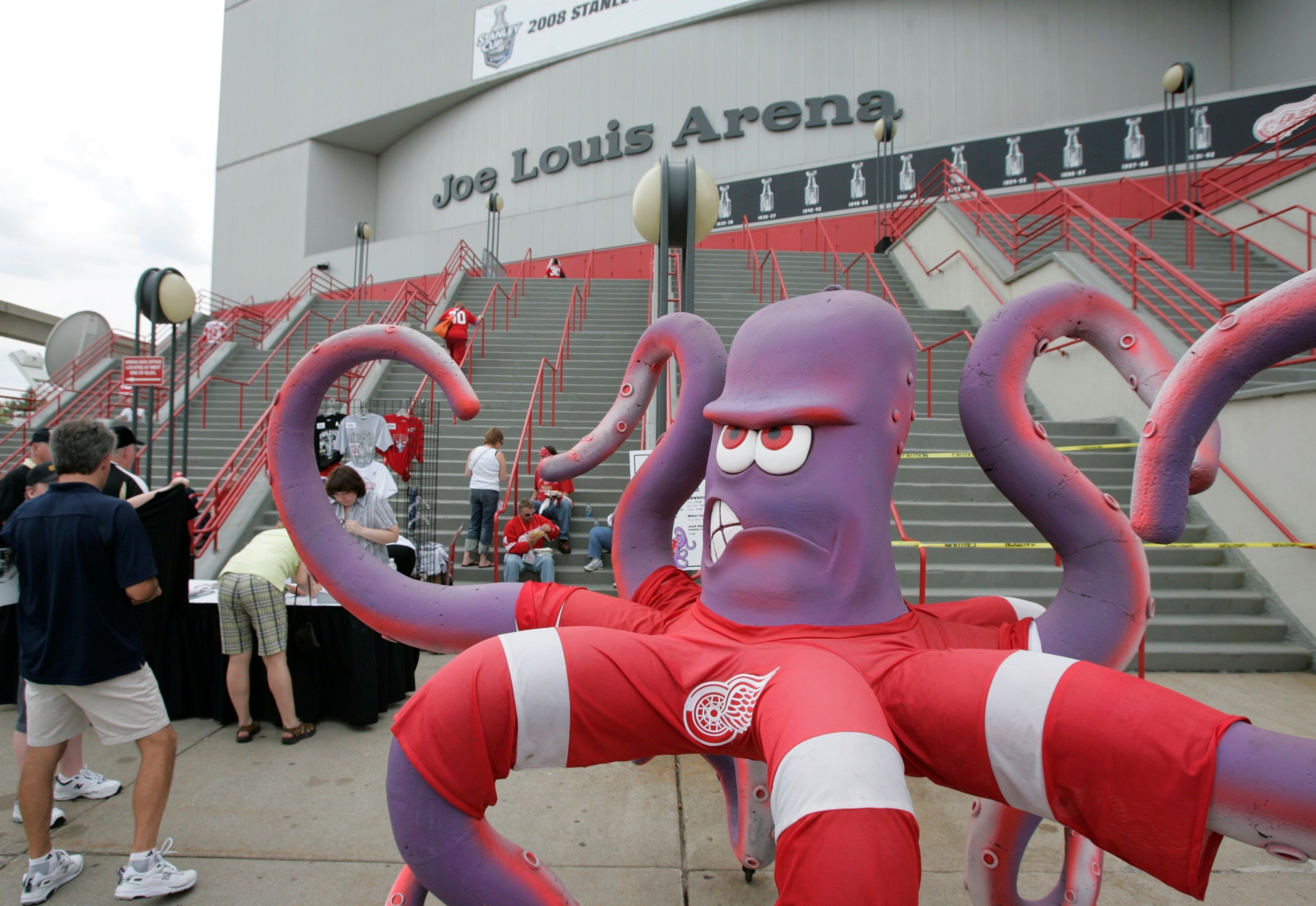7' Air Blown Inflatable NHL Detroit Red Wings AL Octopus Mascot
