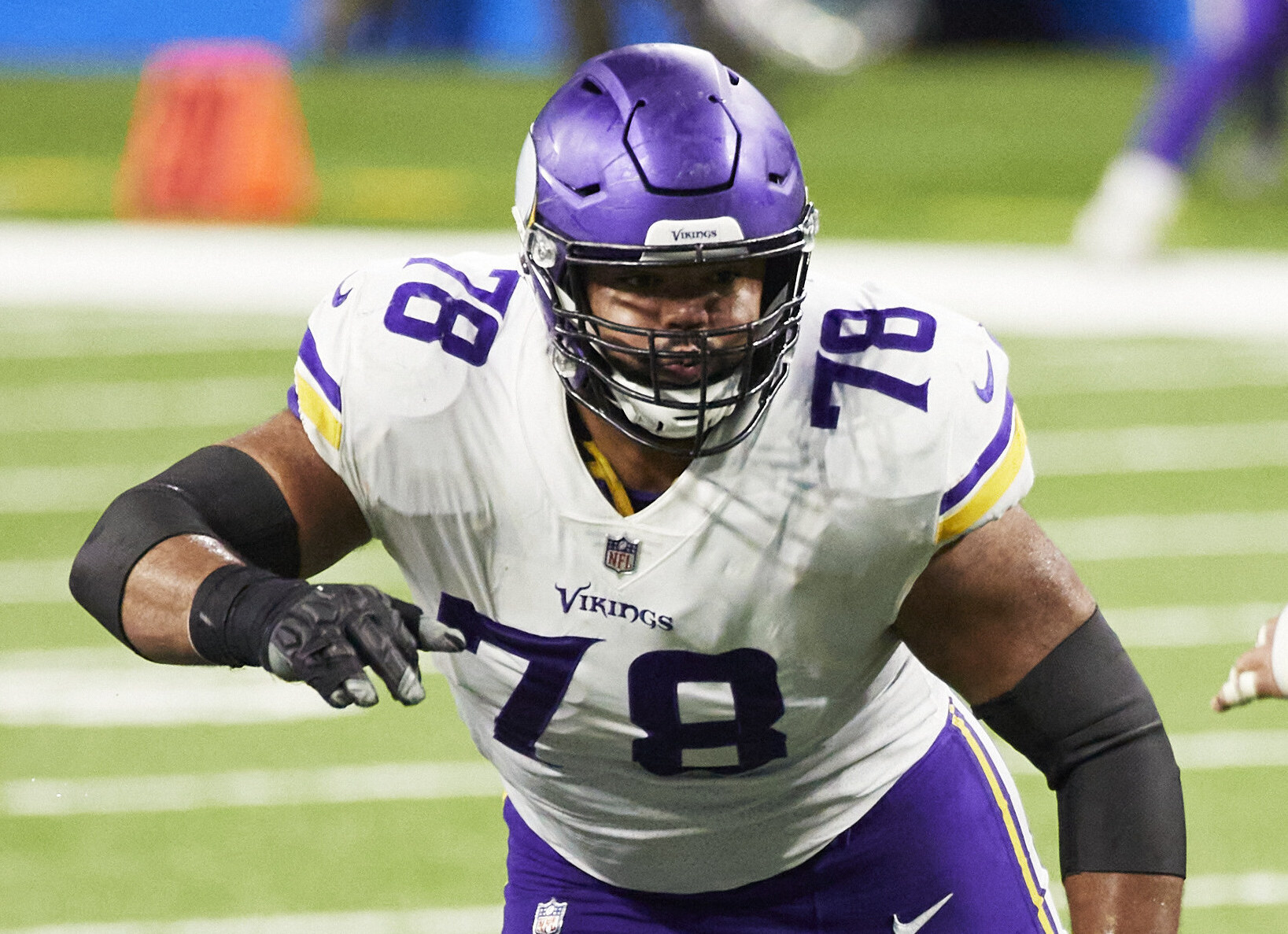 Means a little bit more': Vikings' Jordan Hicks, Jalen Reagor