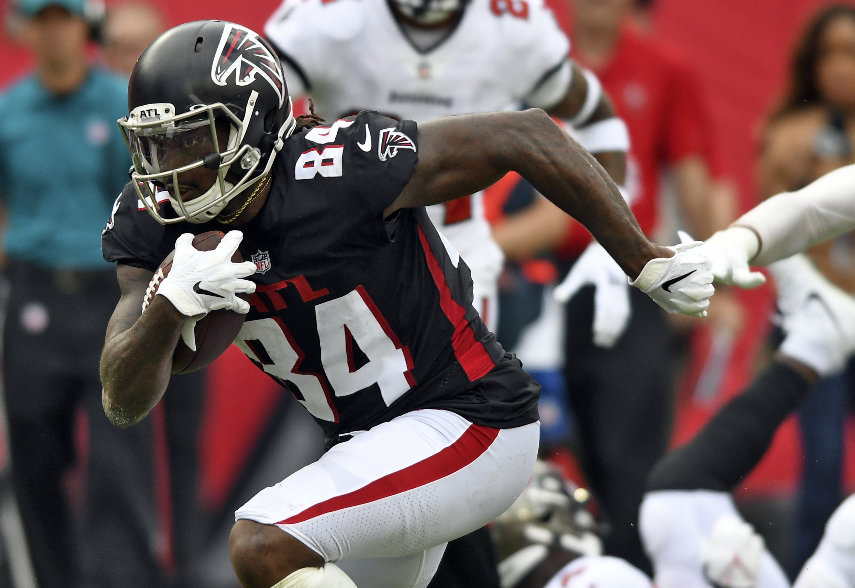 Cordarrelle Patterson fantasy football waiver wire: Falcons RB/WR hybrid  worth pick up for Week 3 - DraftKings Network