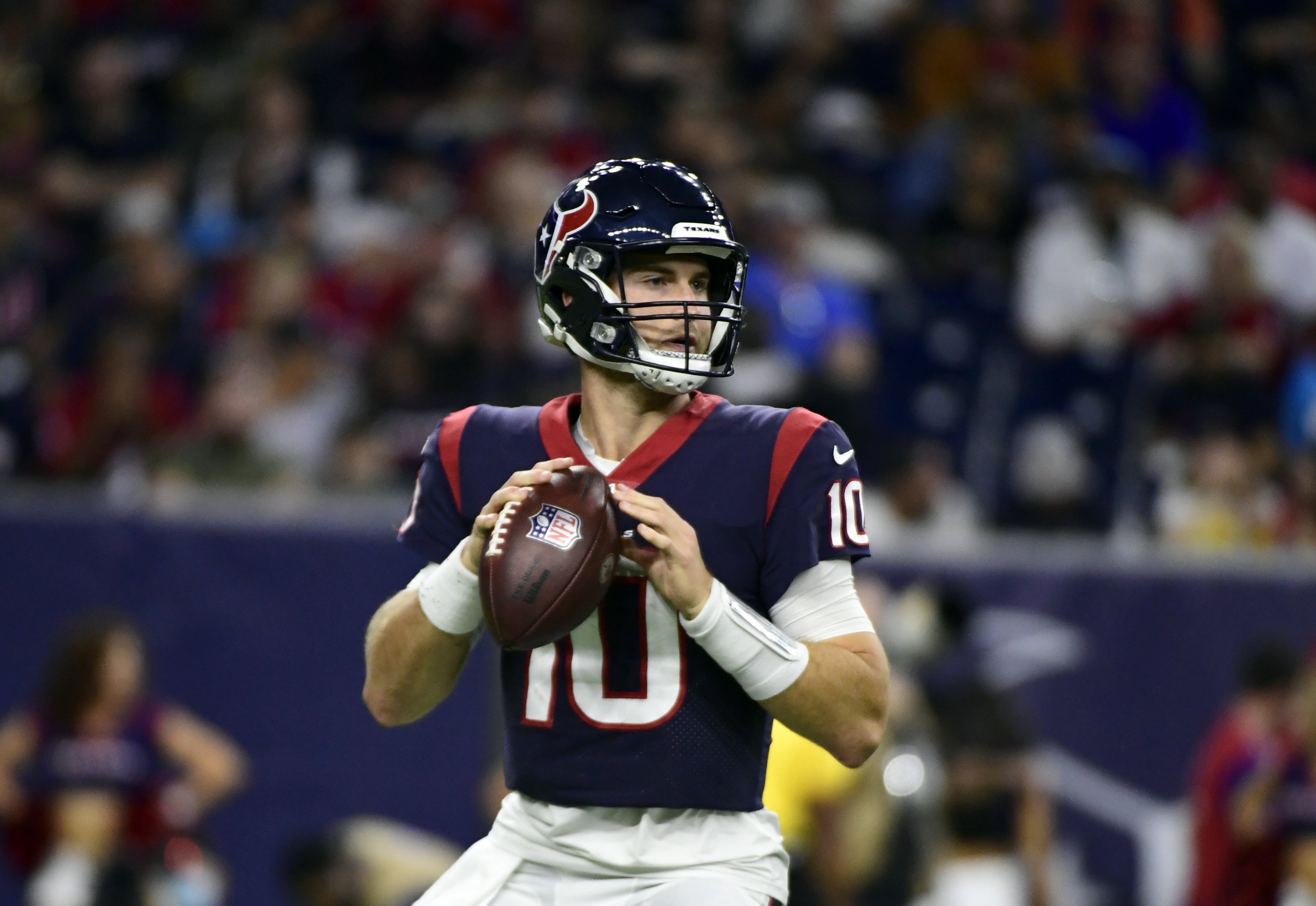 Texans falter late again in overtime loss to Chiefs