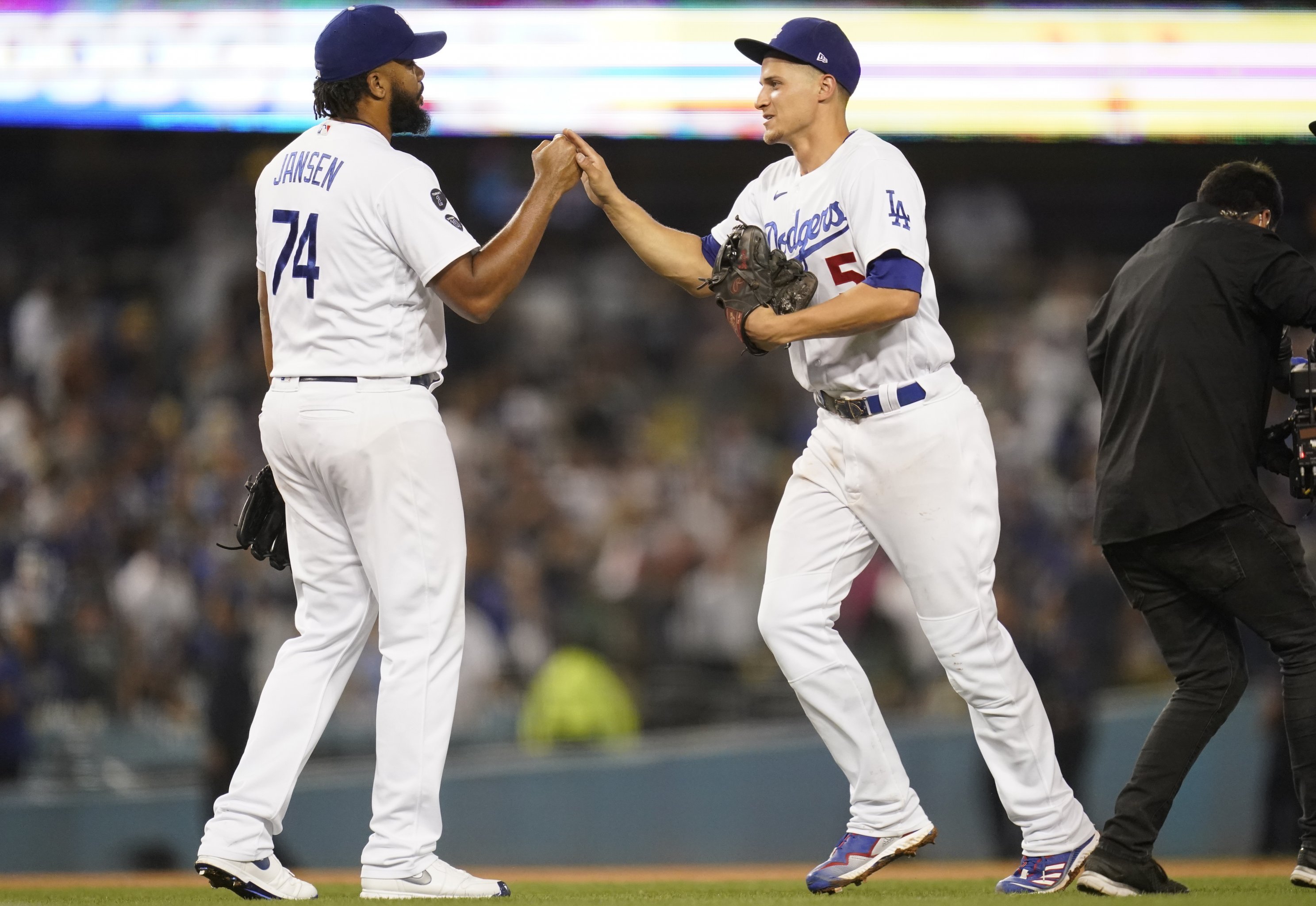Dodgers News: Julio Urías Referenced 2020 World Series When Getting Heckled  By Padres Fans