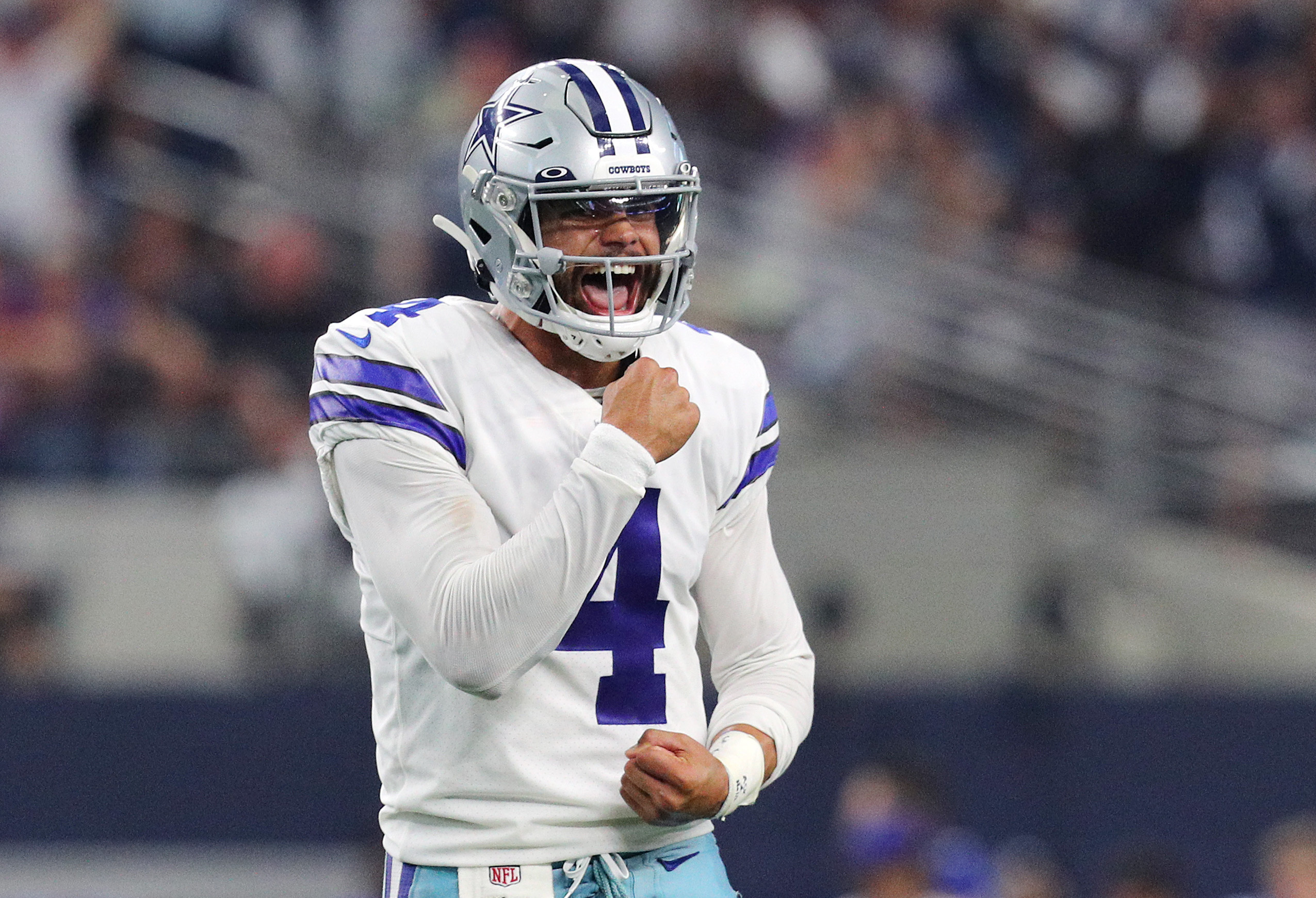 NFL Same Game Parlay: Cowboys vs. Buccaneers MNF Picks - Bleacher Nation