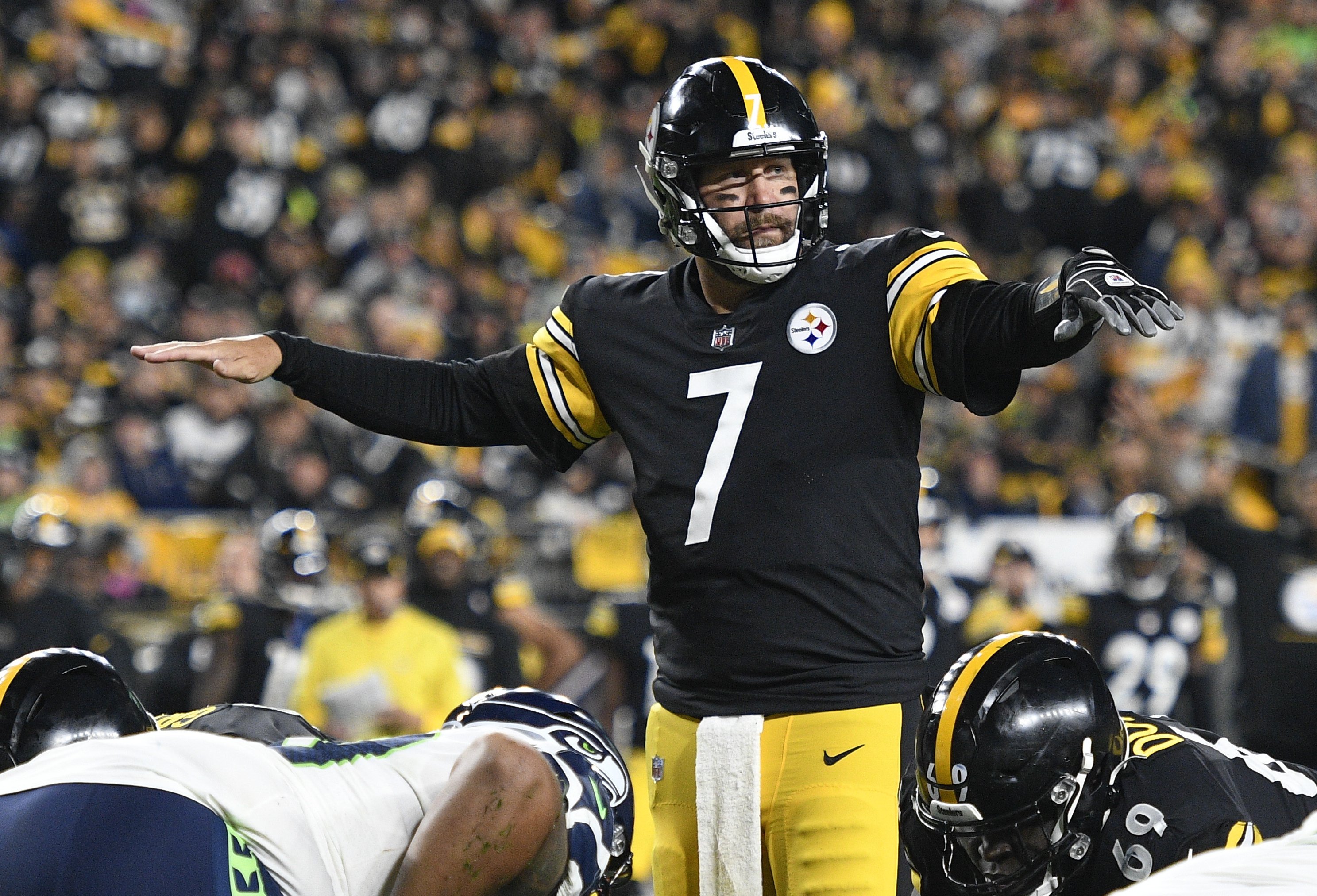 TV Ratings: Steelers Blowout Win See NFL Thanksgiving Game Fall From 2015 –  Deadline