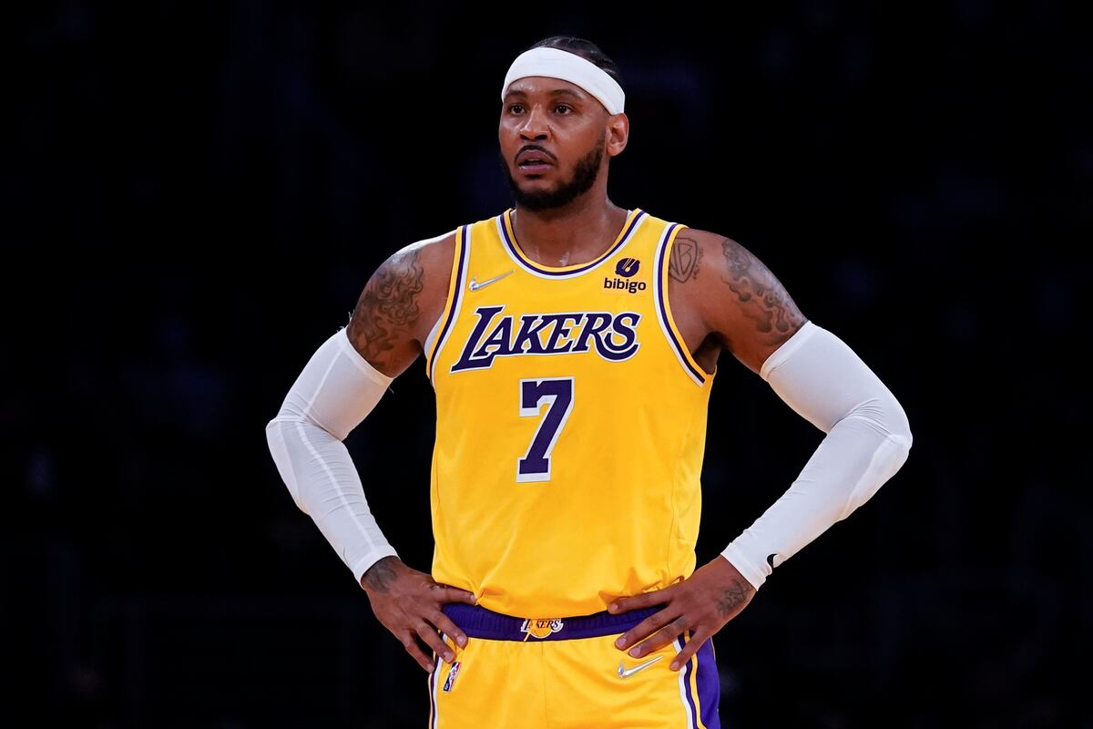 lakers biggest surprises  opening  weeks    nba season