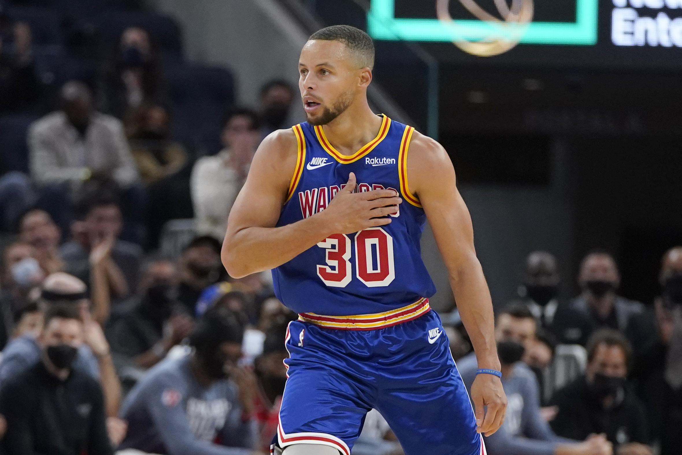 The Warriors sign a NBA ad patch deal with Rakuten - Golden State Of Mind