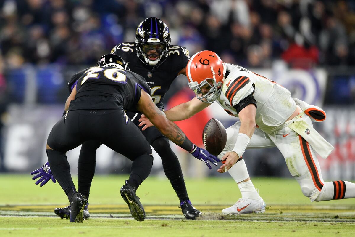 Browns Thrive On Offseason Dramabut Will The Wins Ever Follow - qbdyq4m
