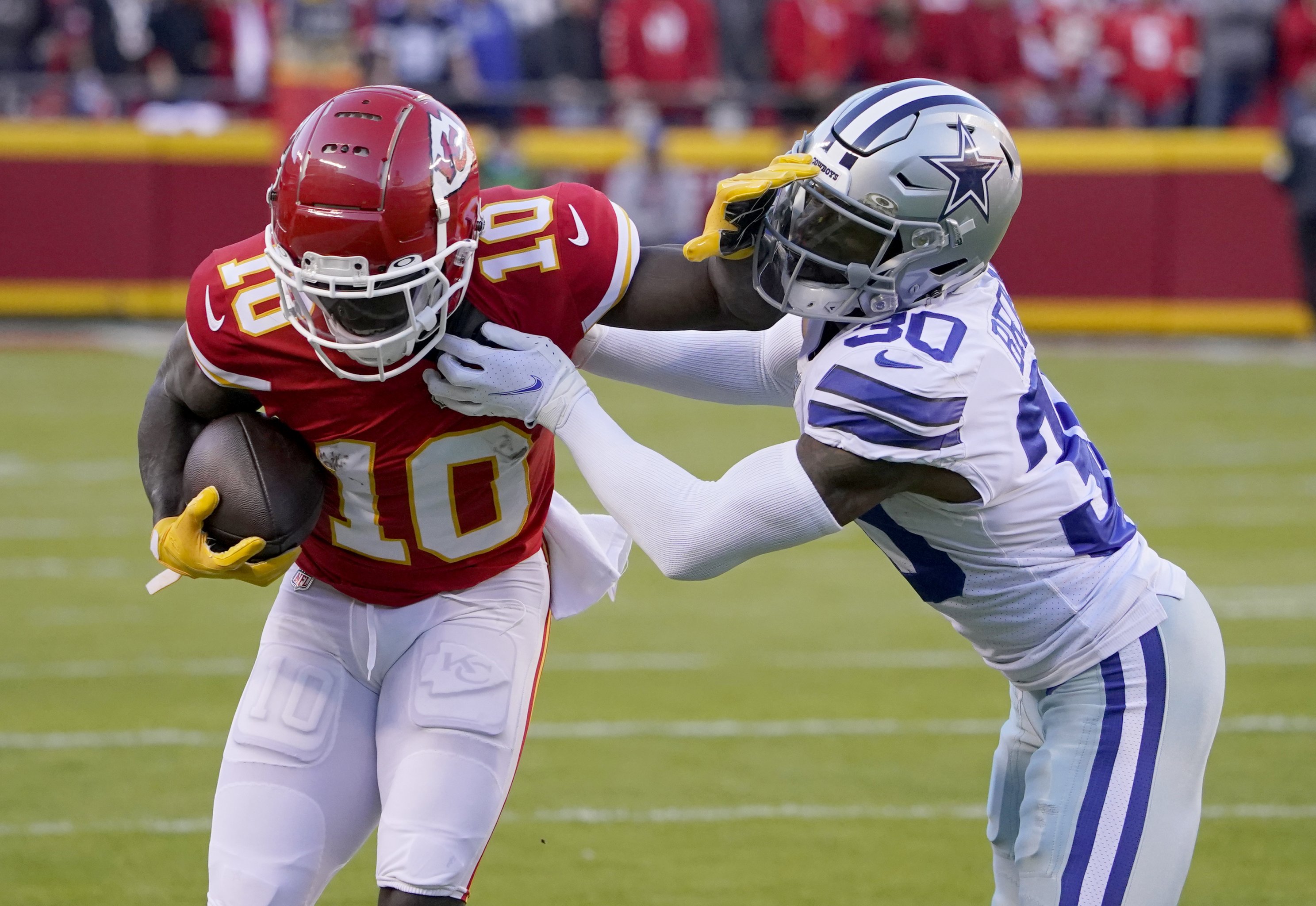 Odafe Oweh's monster game against KC Chiefs earns him an award
