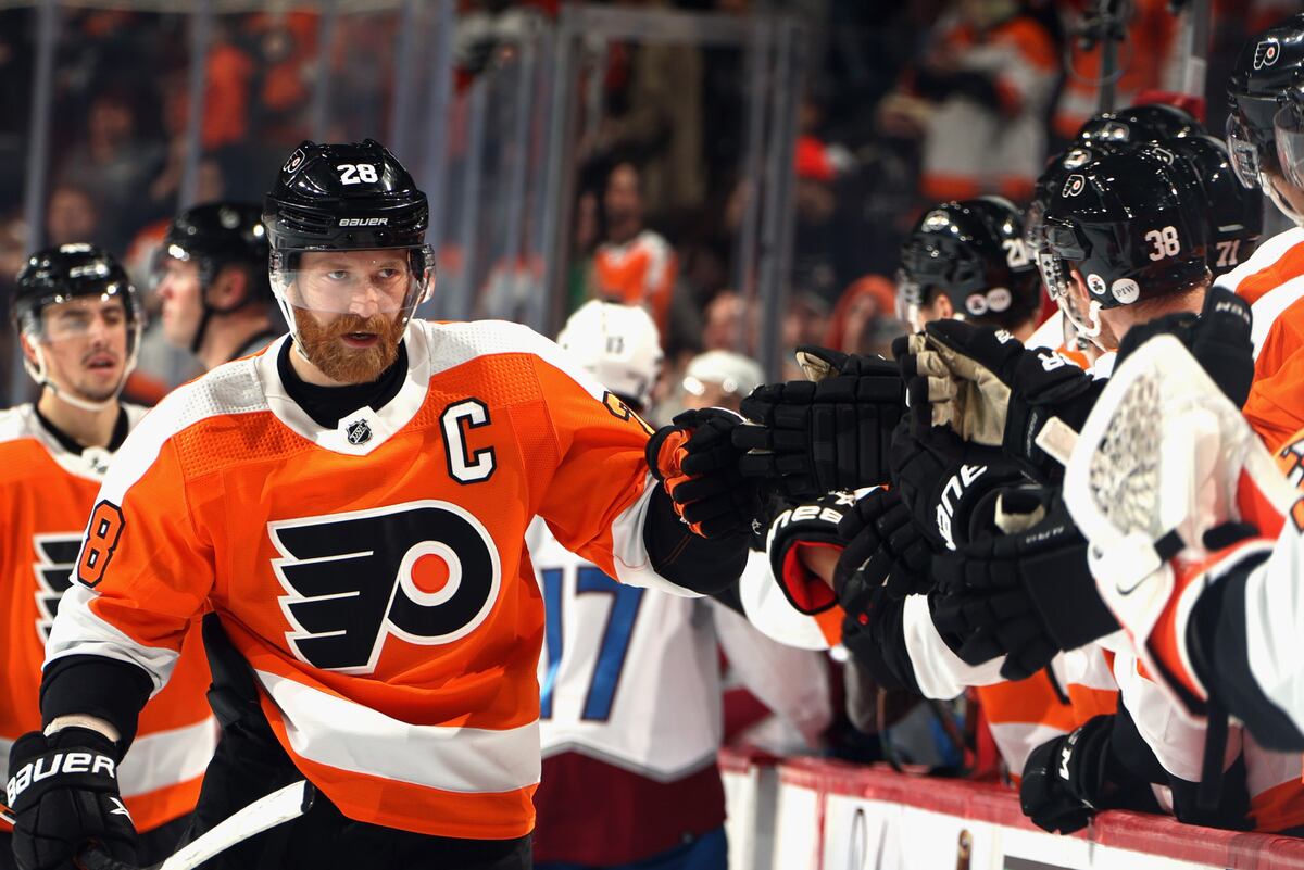 5-potential-trades-and-landing-spots-for-flyers-captain-claude-giroux