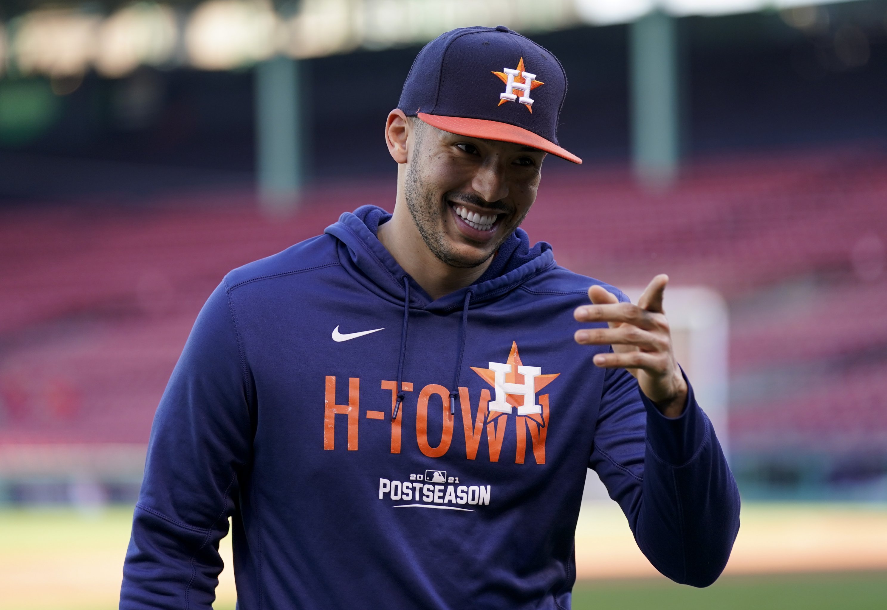 How much will Carlos Correa COST the Yankees? 