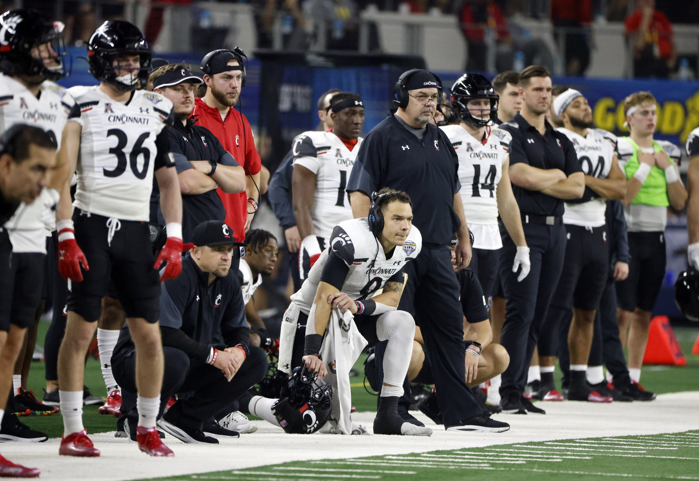 Playing Best Case/Worst Case for the 2018 Cincinnati Bearcats - Down The  Drive
