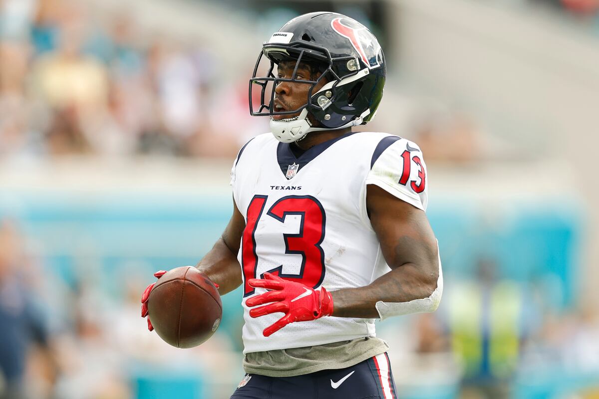 1 Trade Each NFL Playoff Team Wishes It Could Make Before the Postseason - Vimarsana News