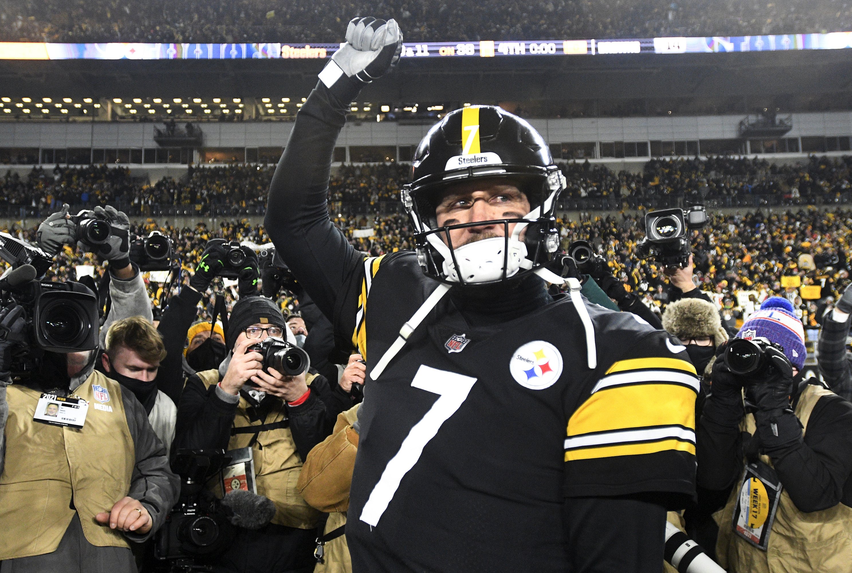 3 Steelers takeaways from win over Browns in Big Ben final home game