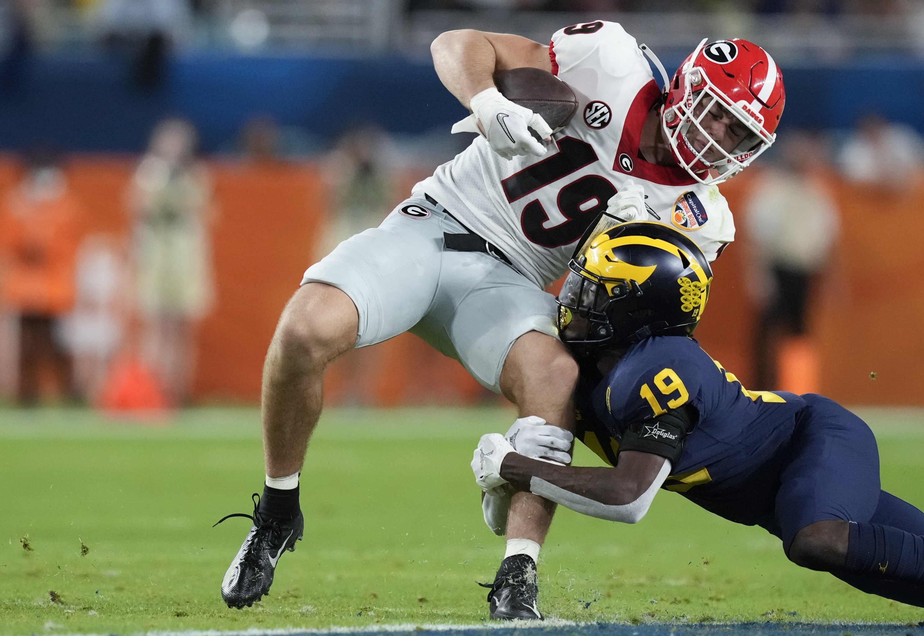 Reports: Georgia TE Brock Bowers has shoulder surgery