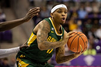 Baylor's James Akinjo