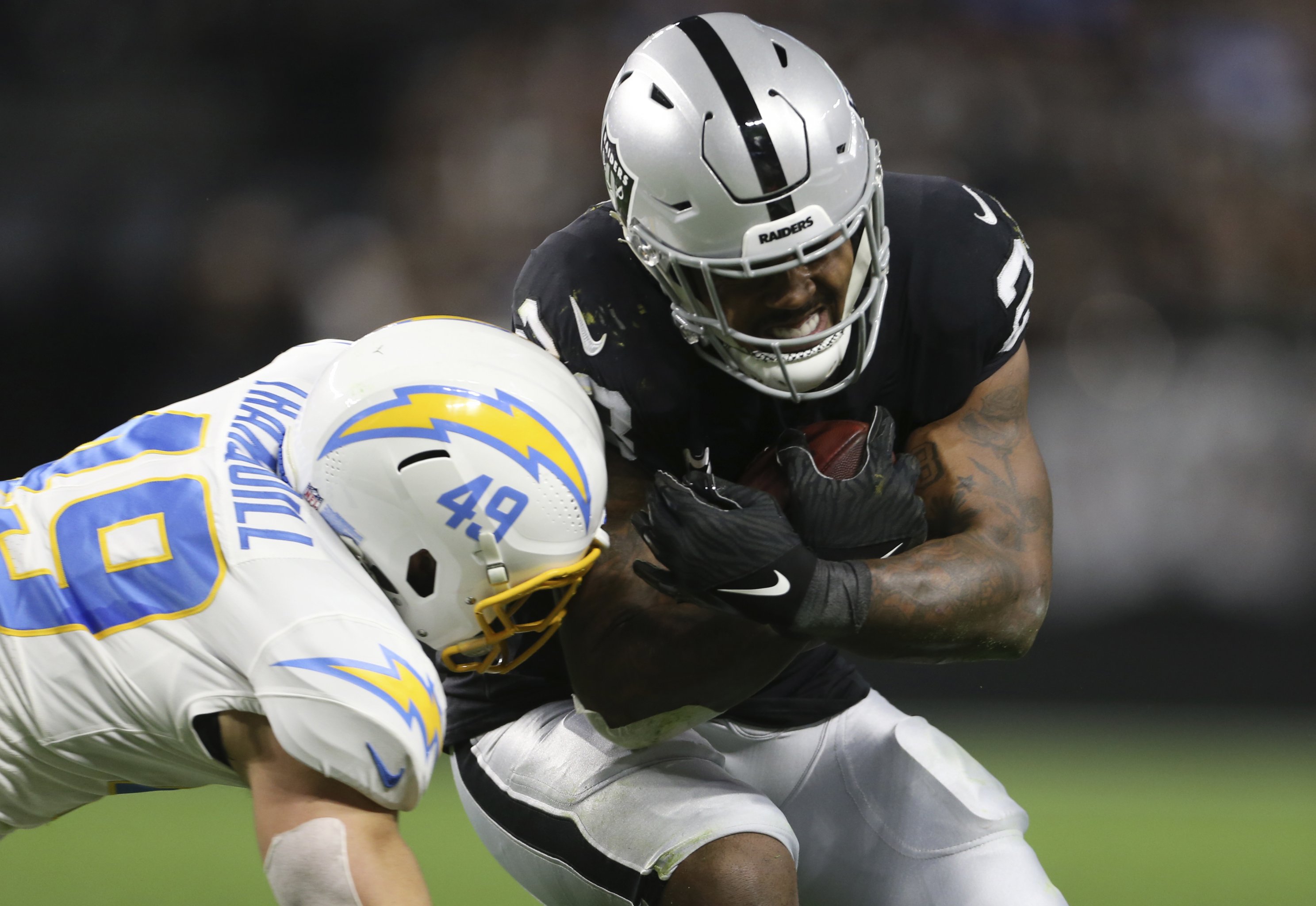 Las Vegas Raiders win on OT field goal to eliminate rival Los Angeles  Chargers, secure AFC playoff berth - ESPN