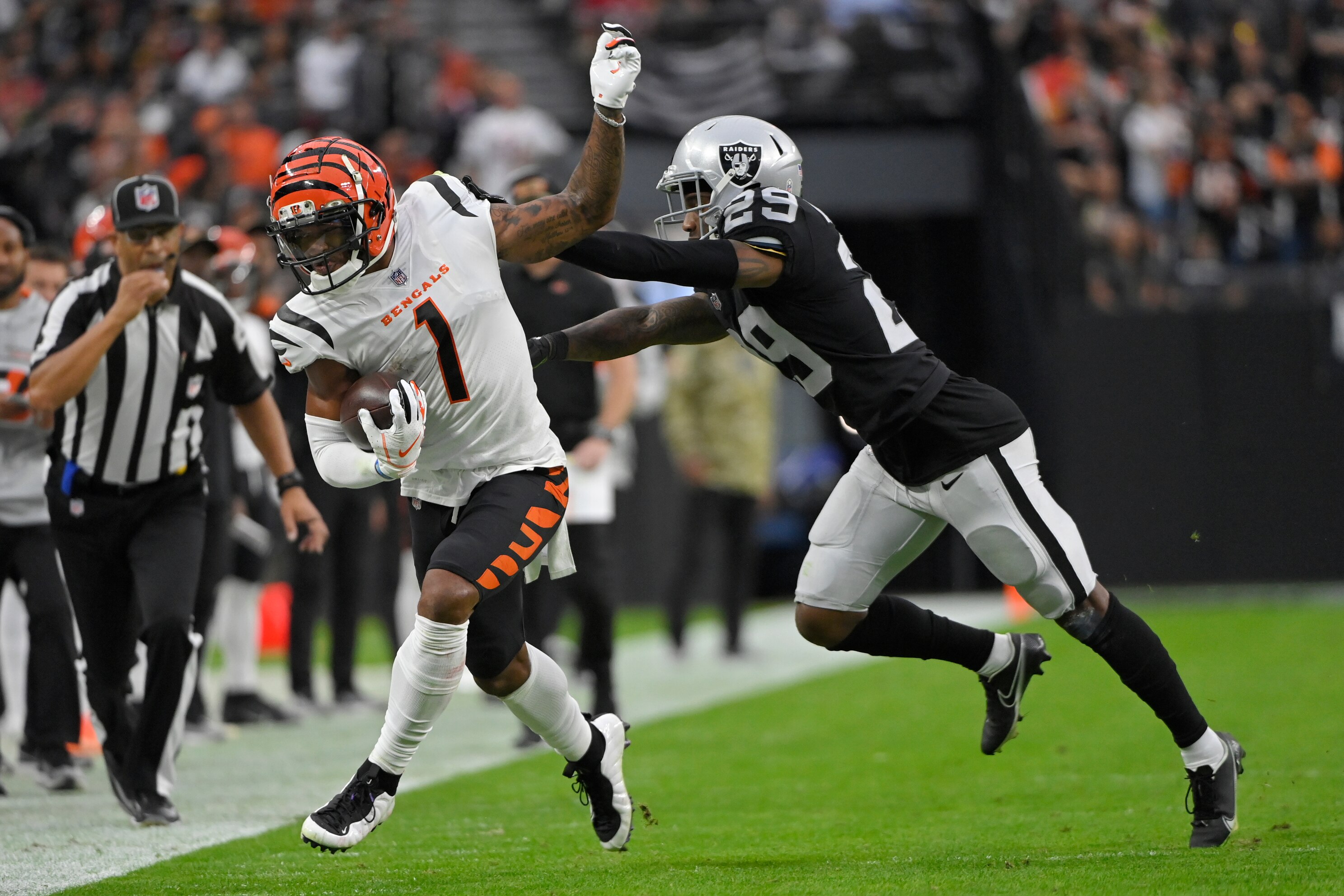 Marcus Mariota and the Raiders' season ends in Wild Card loss to Bengals