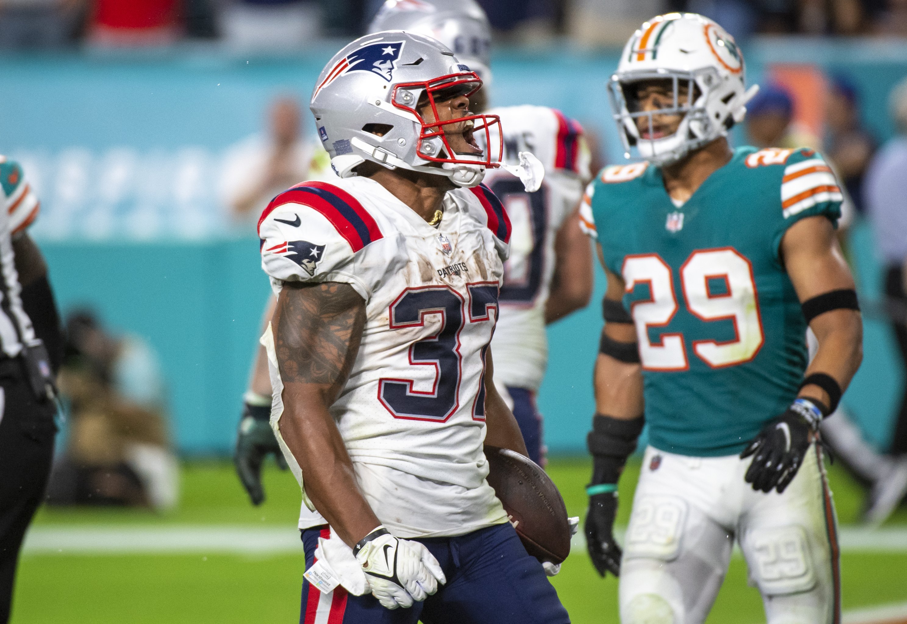 NFL DFS Picks for Thursday Night Showdown Bills vs Patriots: FanDuel &  DraftKings Lineup Advice 