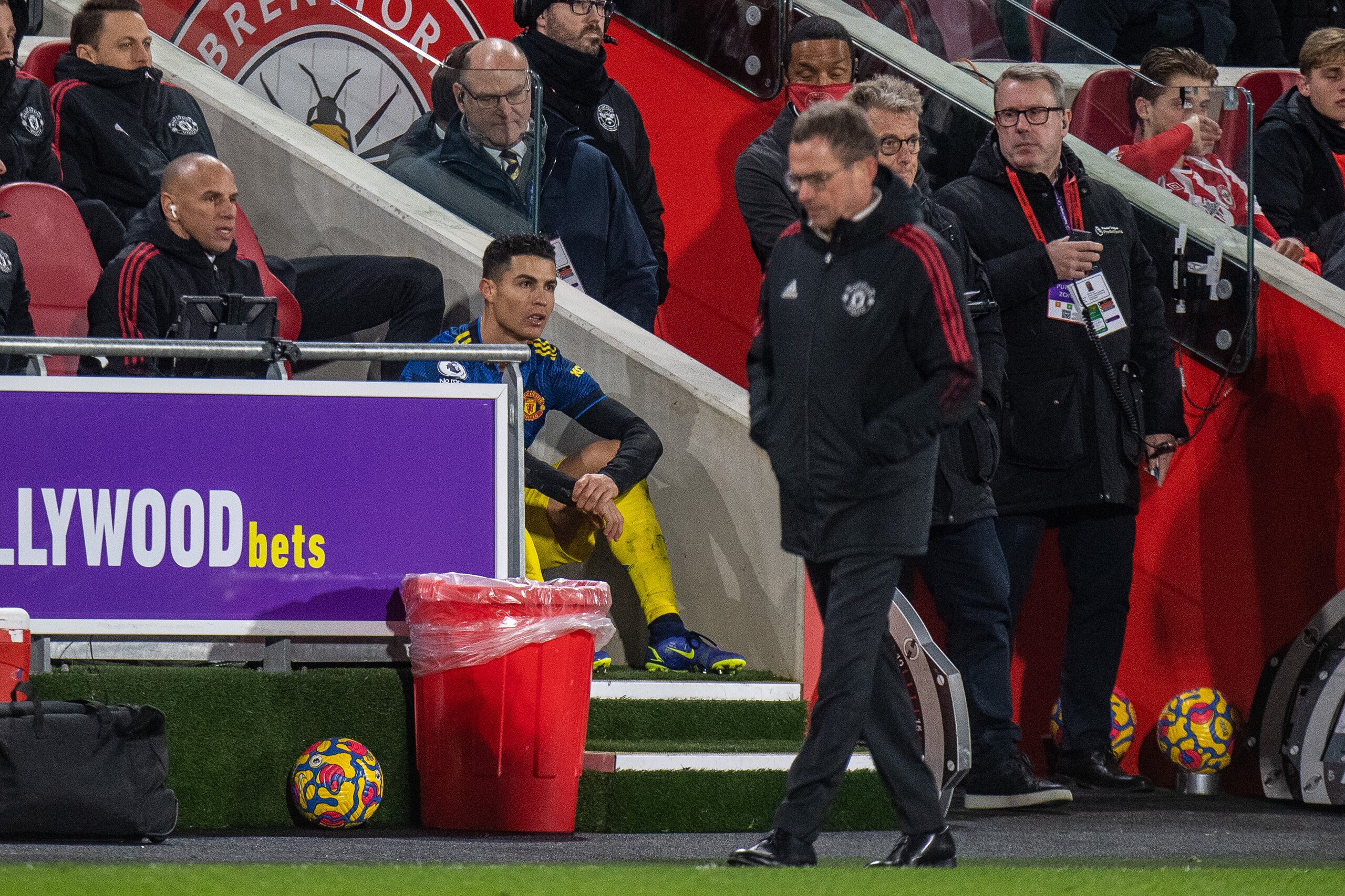 A picture that says a thousand words...but maybe Man Utd is turning a corner?
