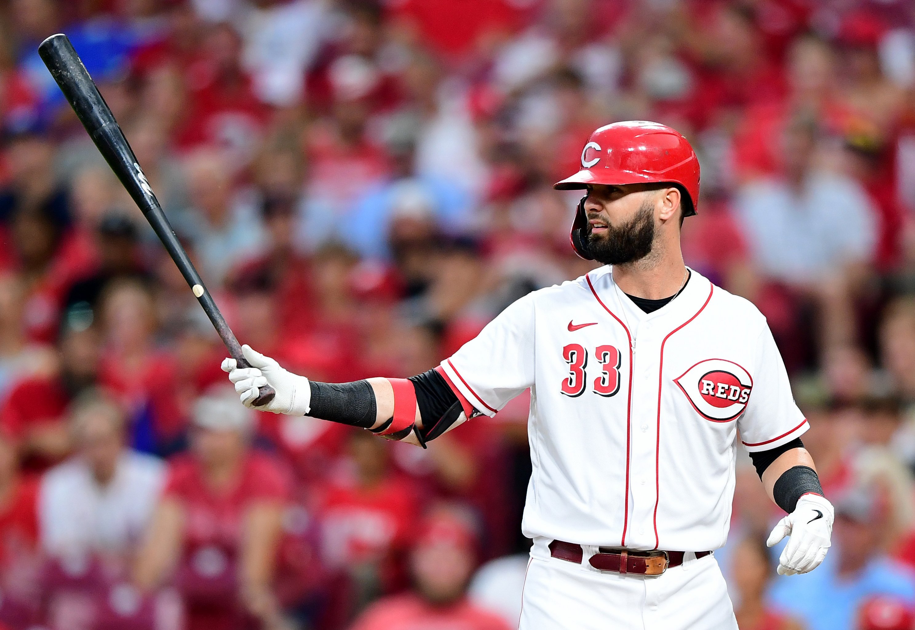 Watch: Reds' Winker gives 'Intentional Talk' tour of his new home