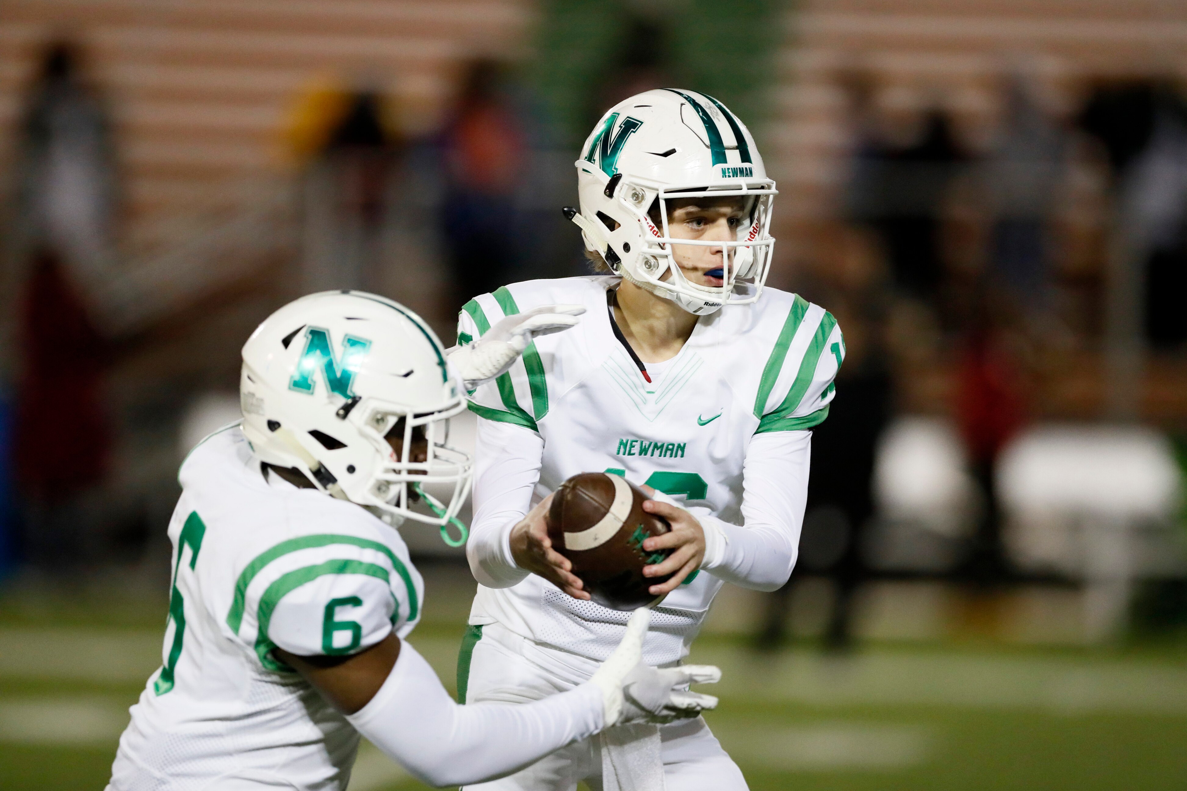 5 Star Dl Gabriel Brownlow Dindy Flips Commitment From Oklahoma To Texas A M News Scores Highlights Stats And Rumors Bleacher Report