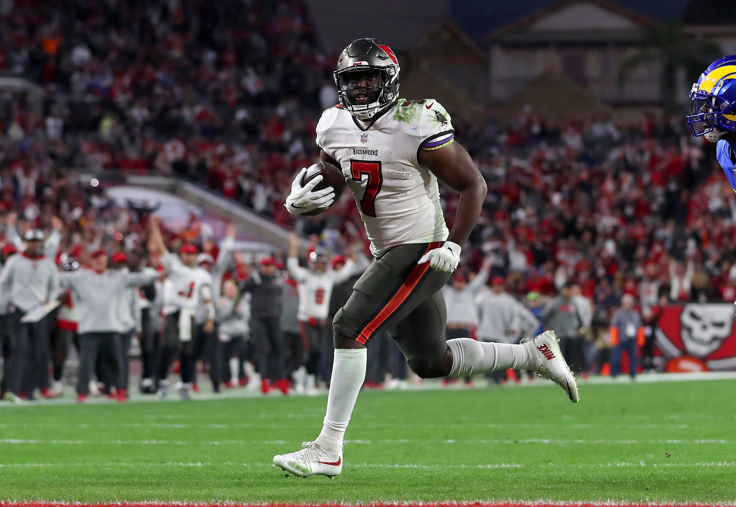 Devin Singletary Free Agency Landing Spots: Colts, Buccaneers, and