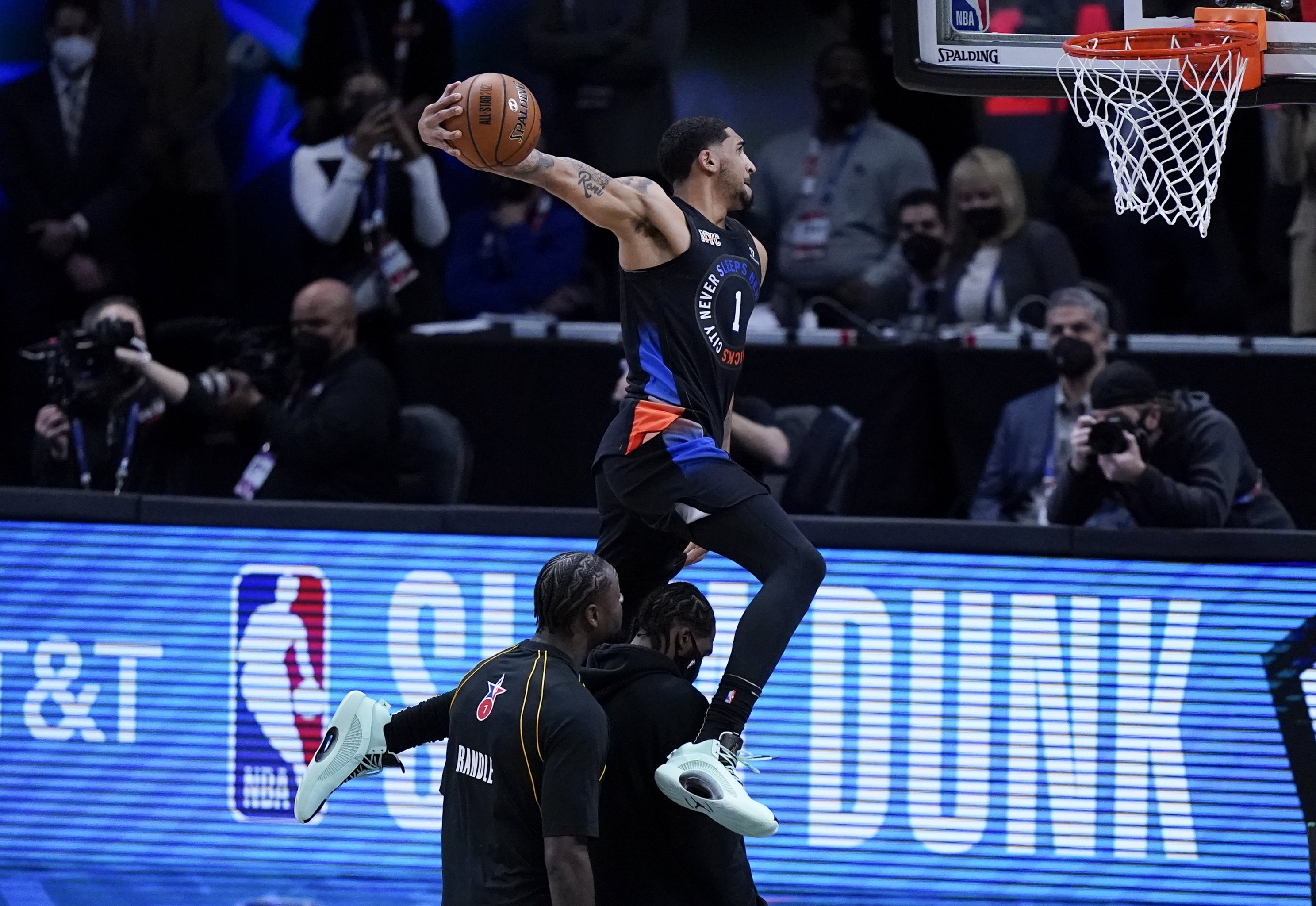 Here Are the Names Reportedly in This Year's NBA Slam Dunk Contest -  Bleacher Nation