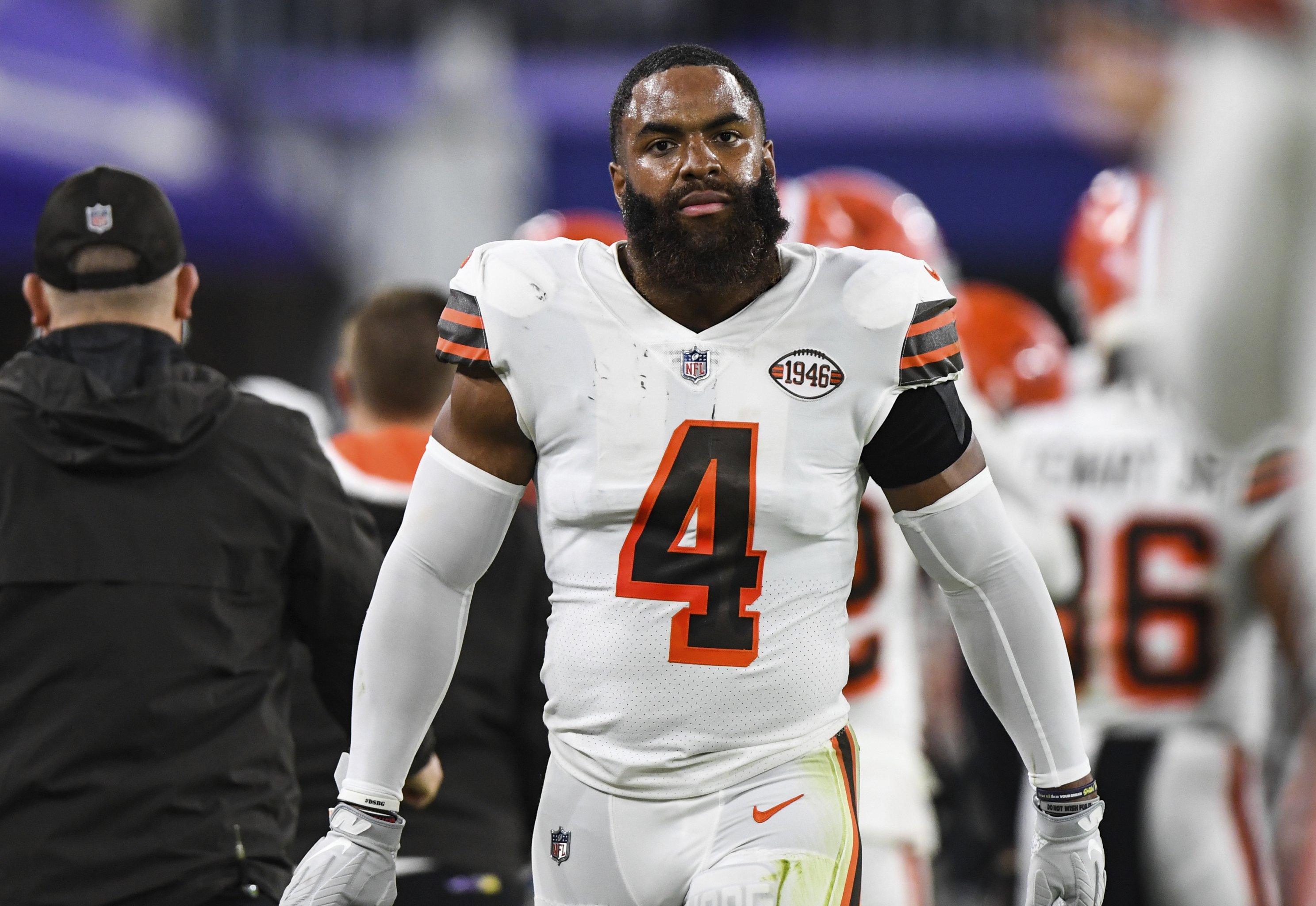 2022 NFL free agency frenzy: Three good fits and three head-scratchers