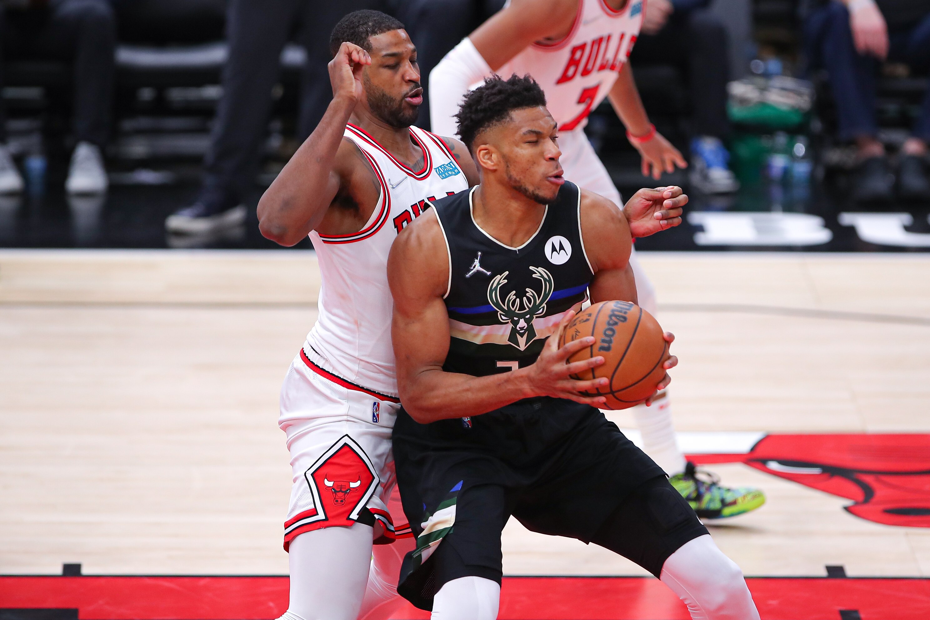 Top Takeaways from Giannis, Bucks vs. DeMar DeRozan, Bulls ...