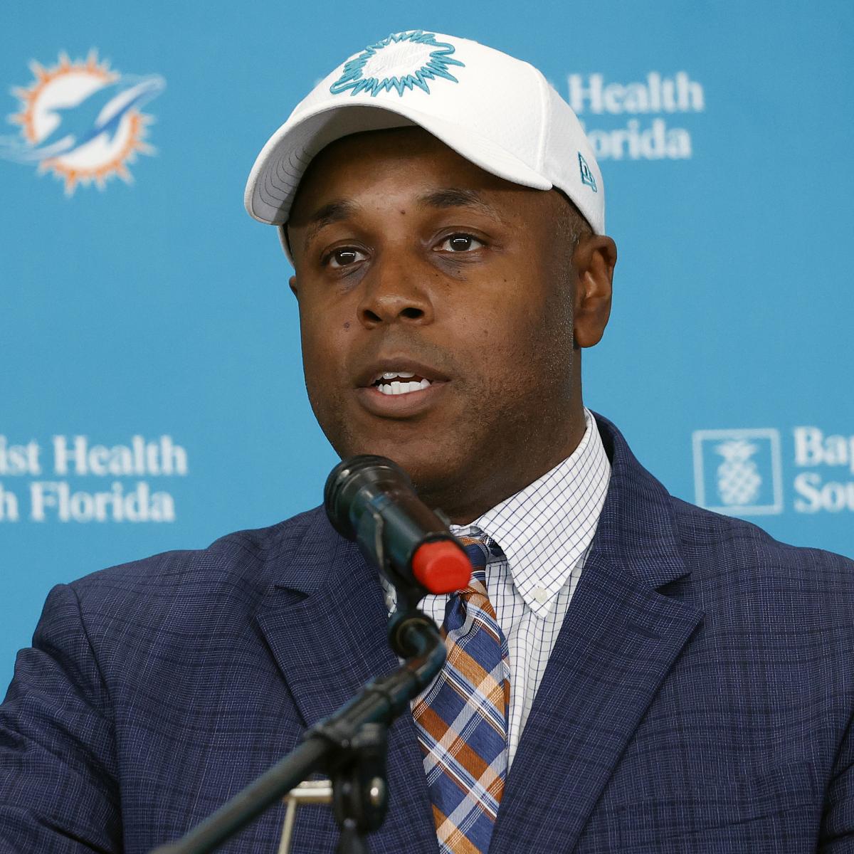Dolphins' LastMinute Guide to 2022 NFL Free Agency News, Scores