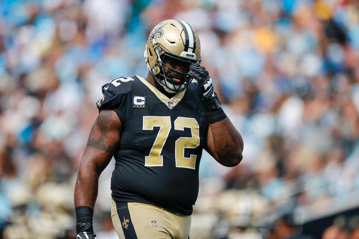 2022 NFL Free Agency Big Board: Top 35 Players Still Available - Vimarsana News