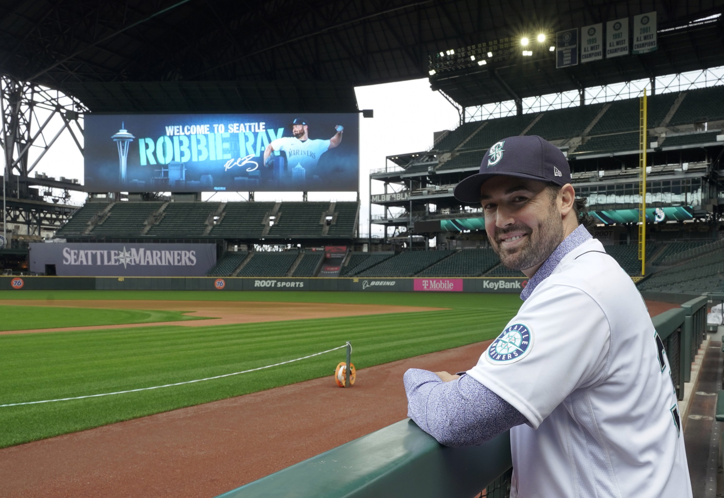 Revived Two-Seam Fastball Has Seattle Mariners LHP Robbie Ray Back