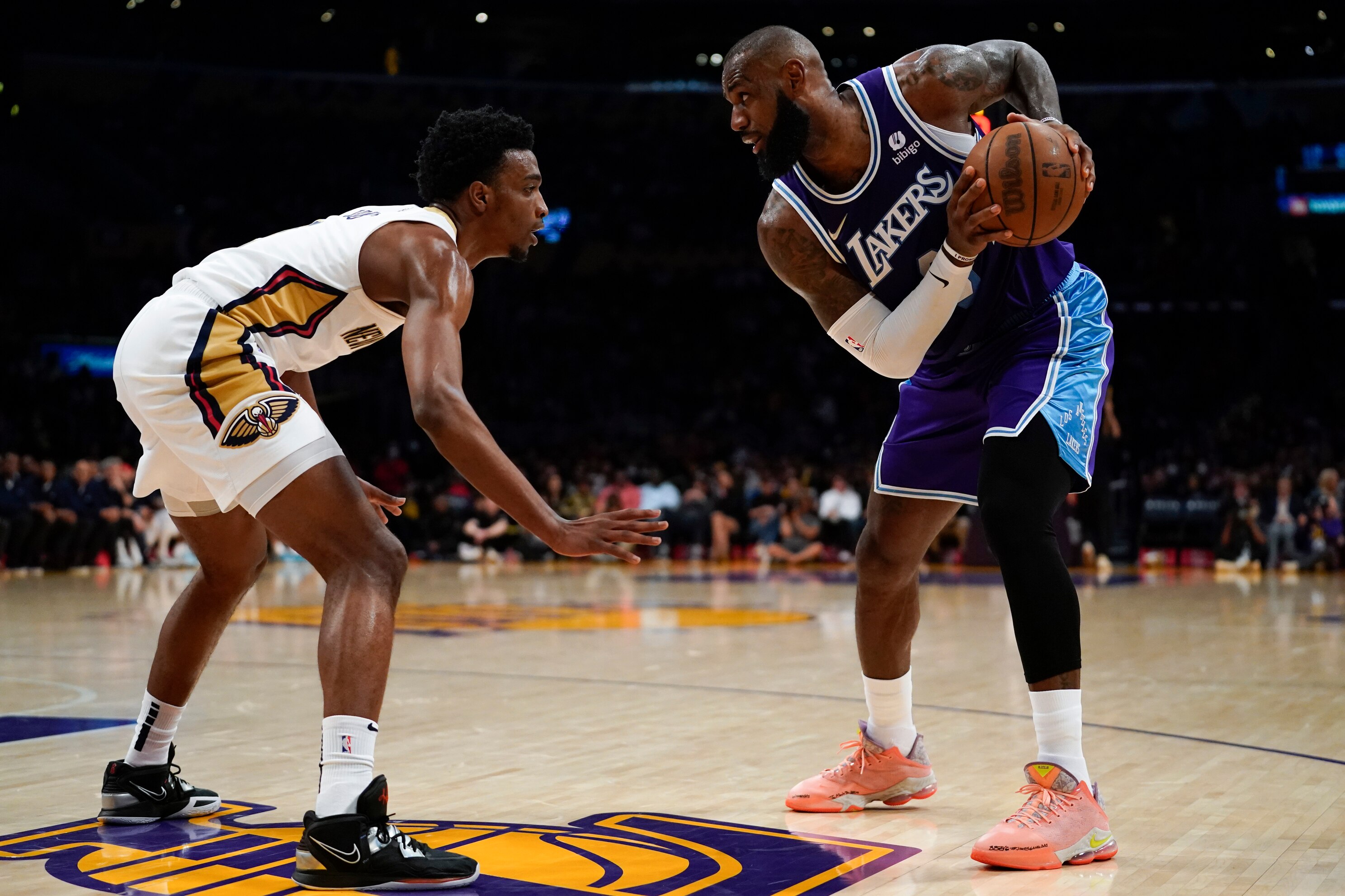 lebron james pelicans