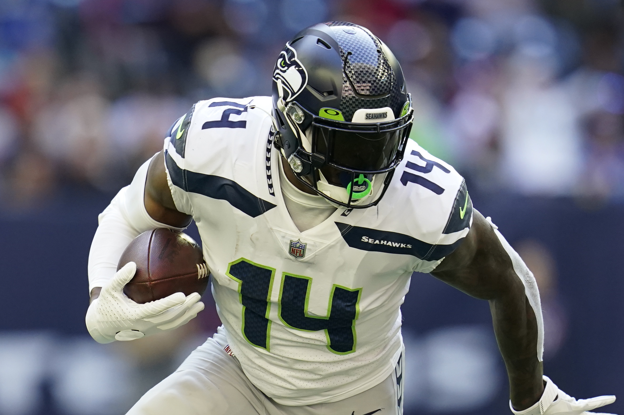 Video: Seahawks receiver DK Metcalf gets struck out by Quavo in