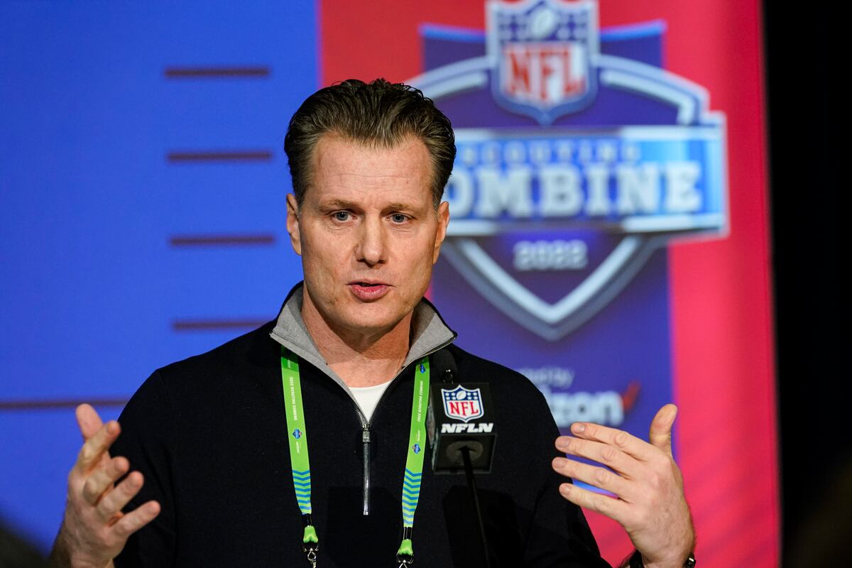 Bears' Top Hypothetical Trades to Make Splash in 2022 NFL Draft - Vimarsana News