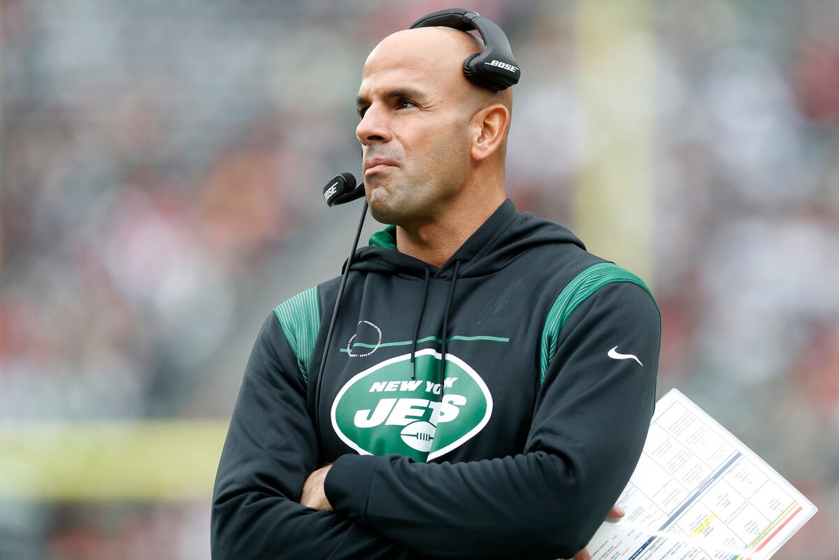 Jets' Top Hypothetical Trades to Make Splash in 2022 NFL Draft - Vimarsana News