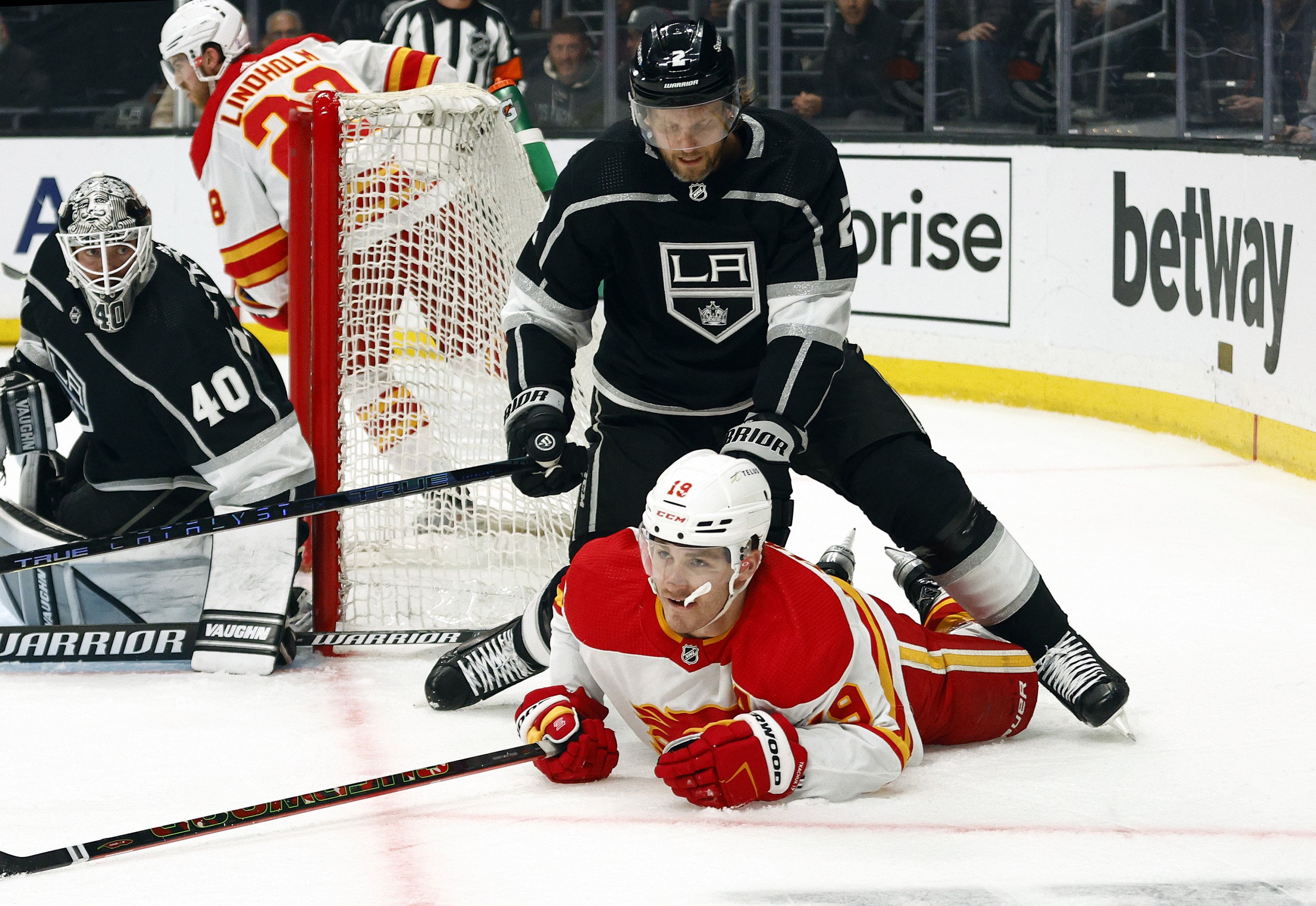 Echo Special Feature: Los Angeles Kings fall to Vancouver Canucks