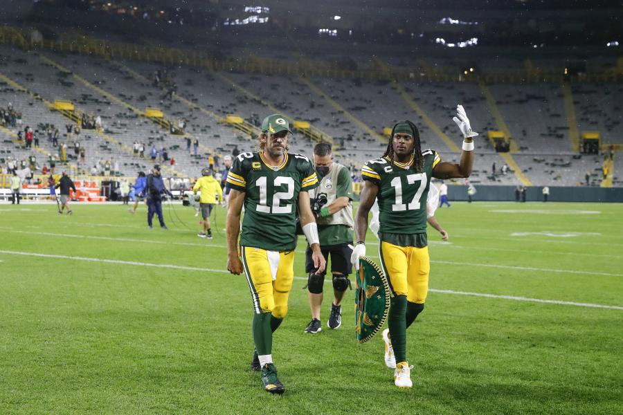 Storms impact Lambeau Field's first soccer match, doesn't stop